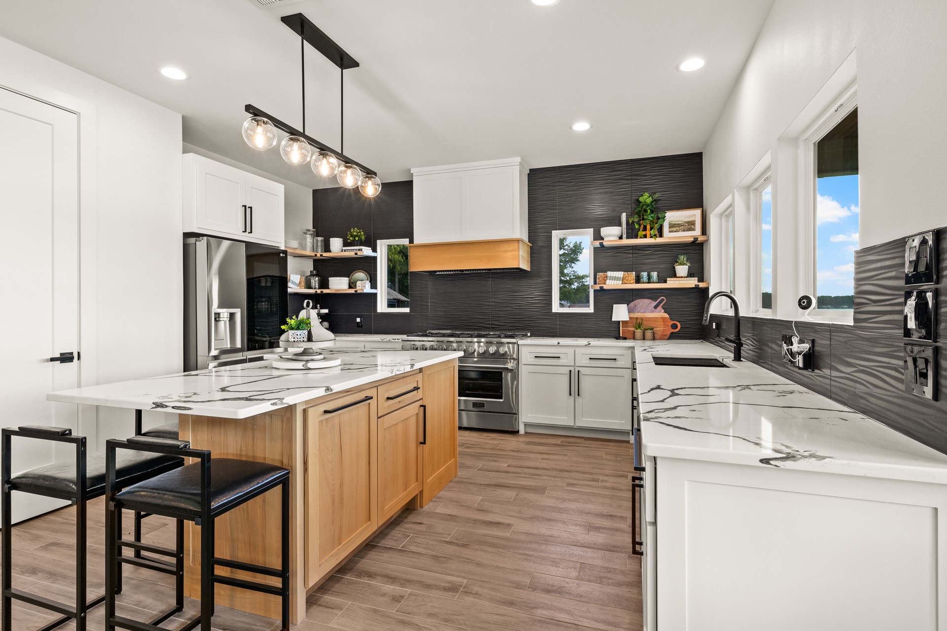 331 W Eagle Point