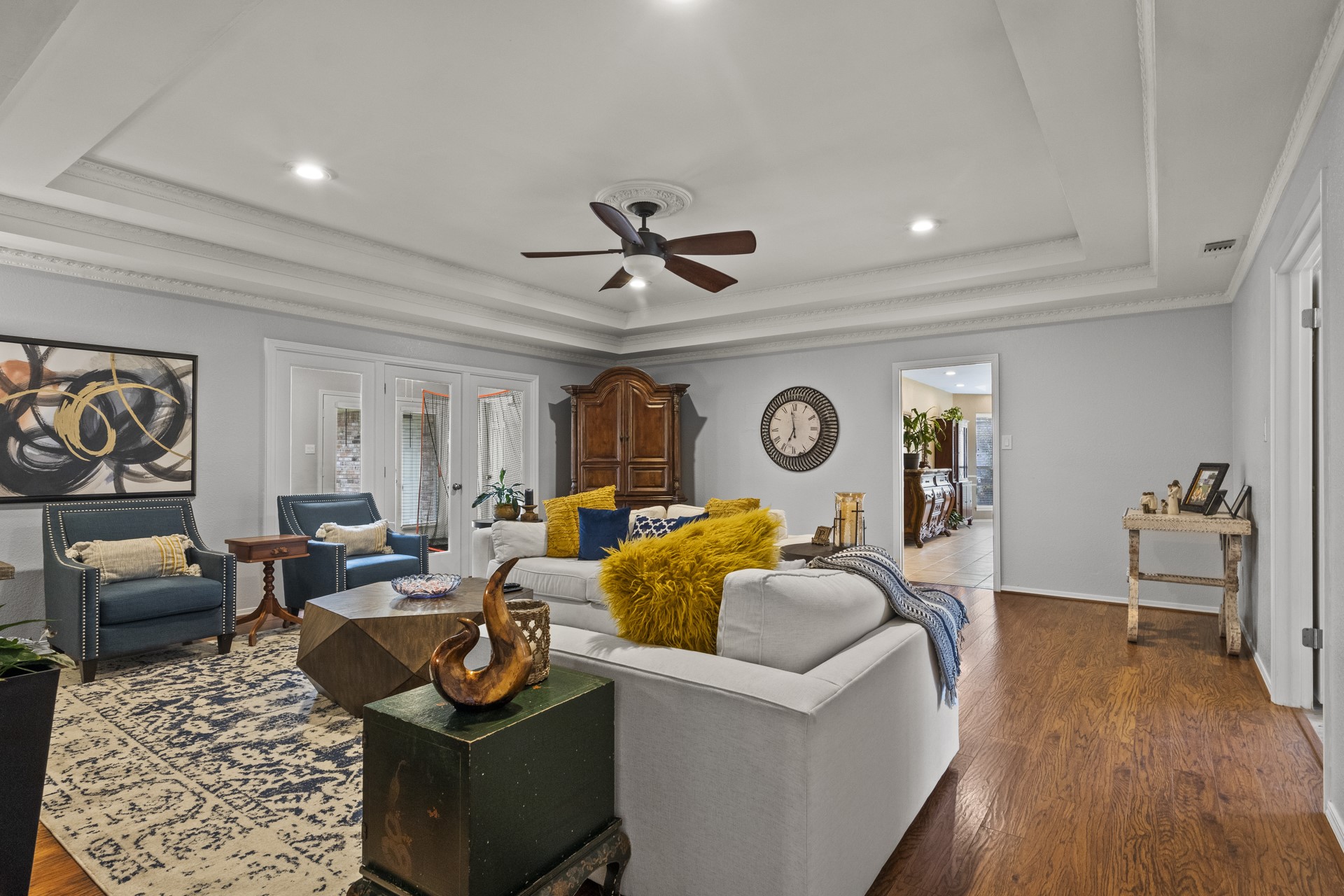 4509 Lakeside Drive