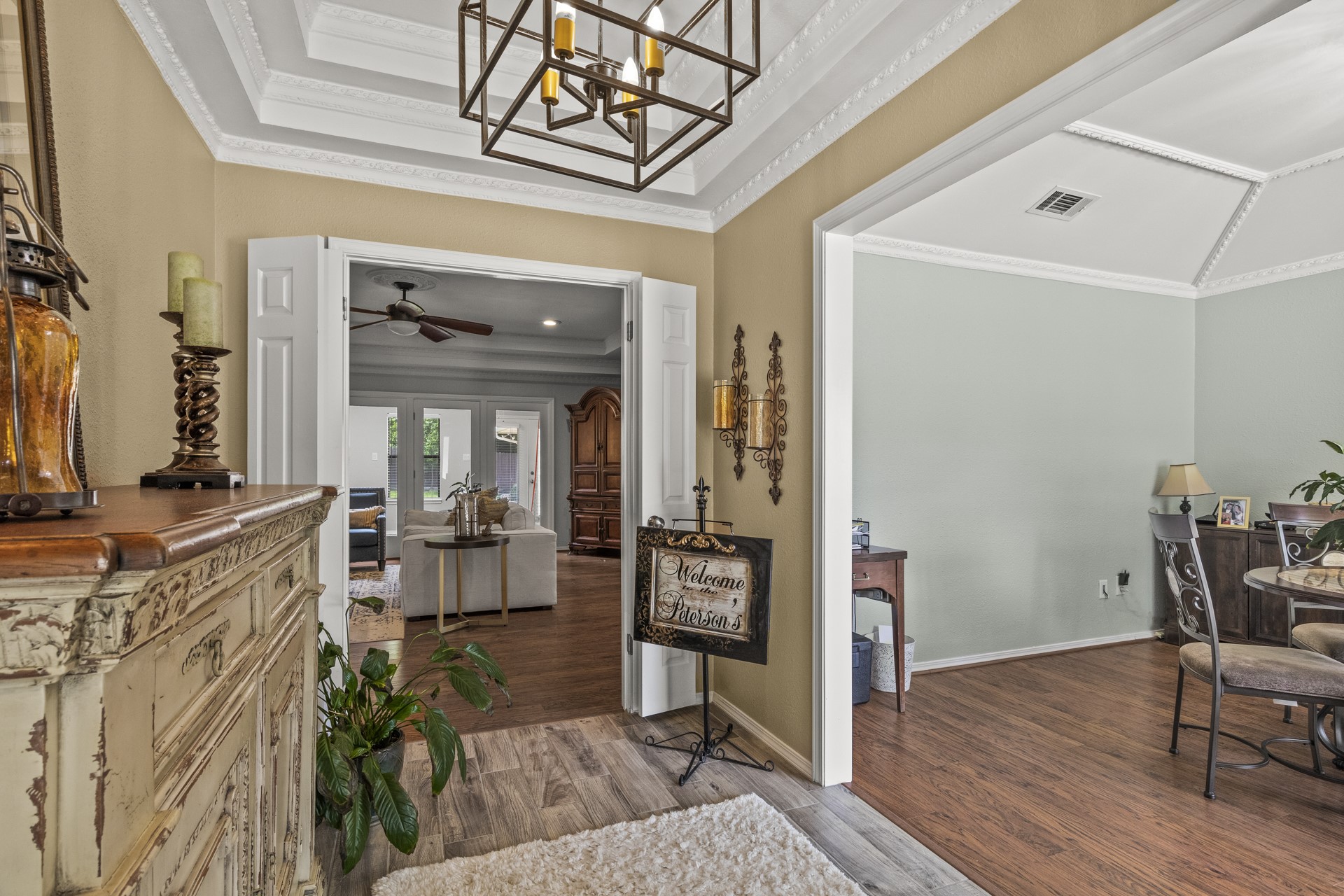 4509 Lakeside Drive