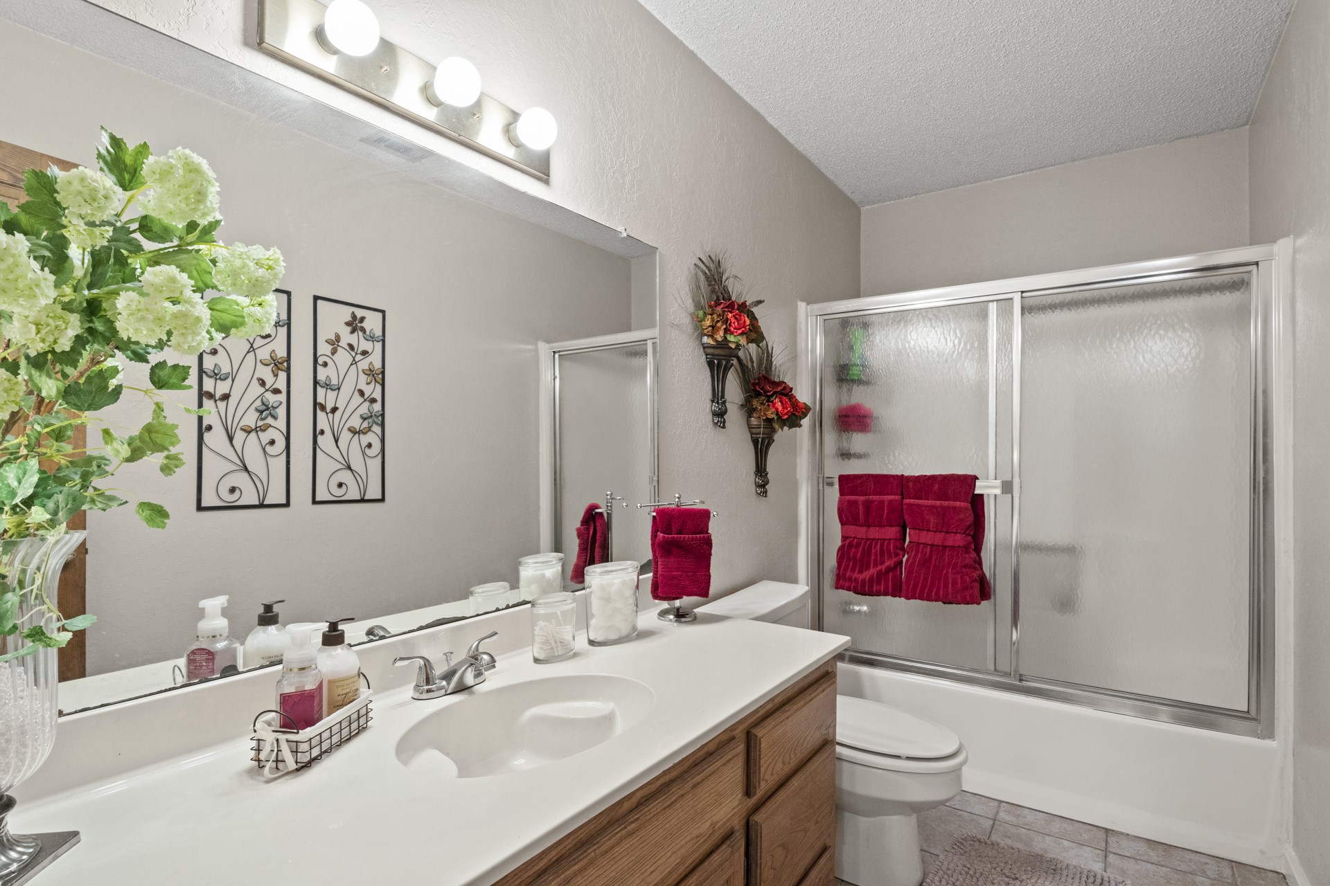 1003 County Road Se 4315