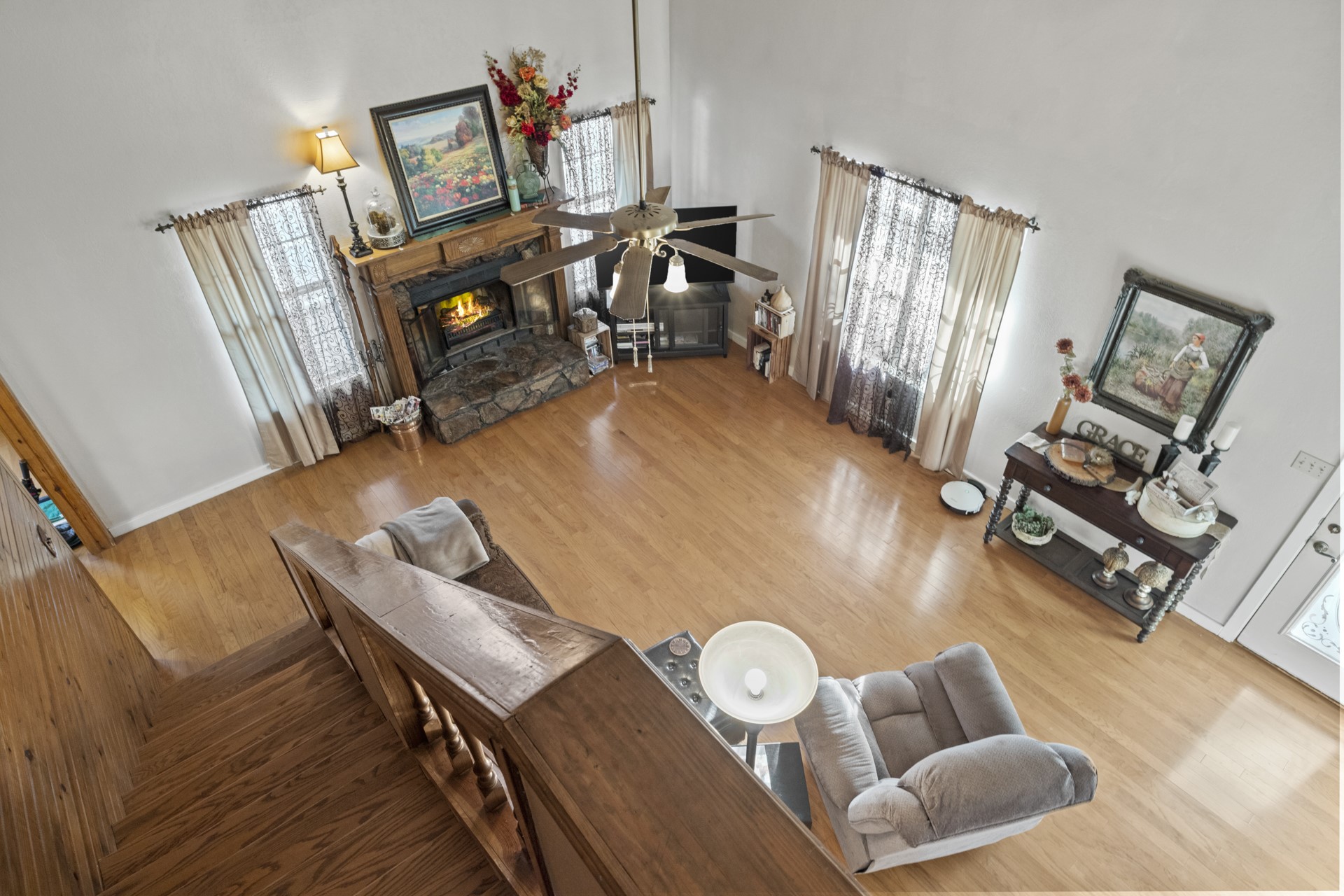 1003 County Road Se 4315