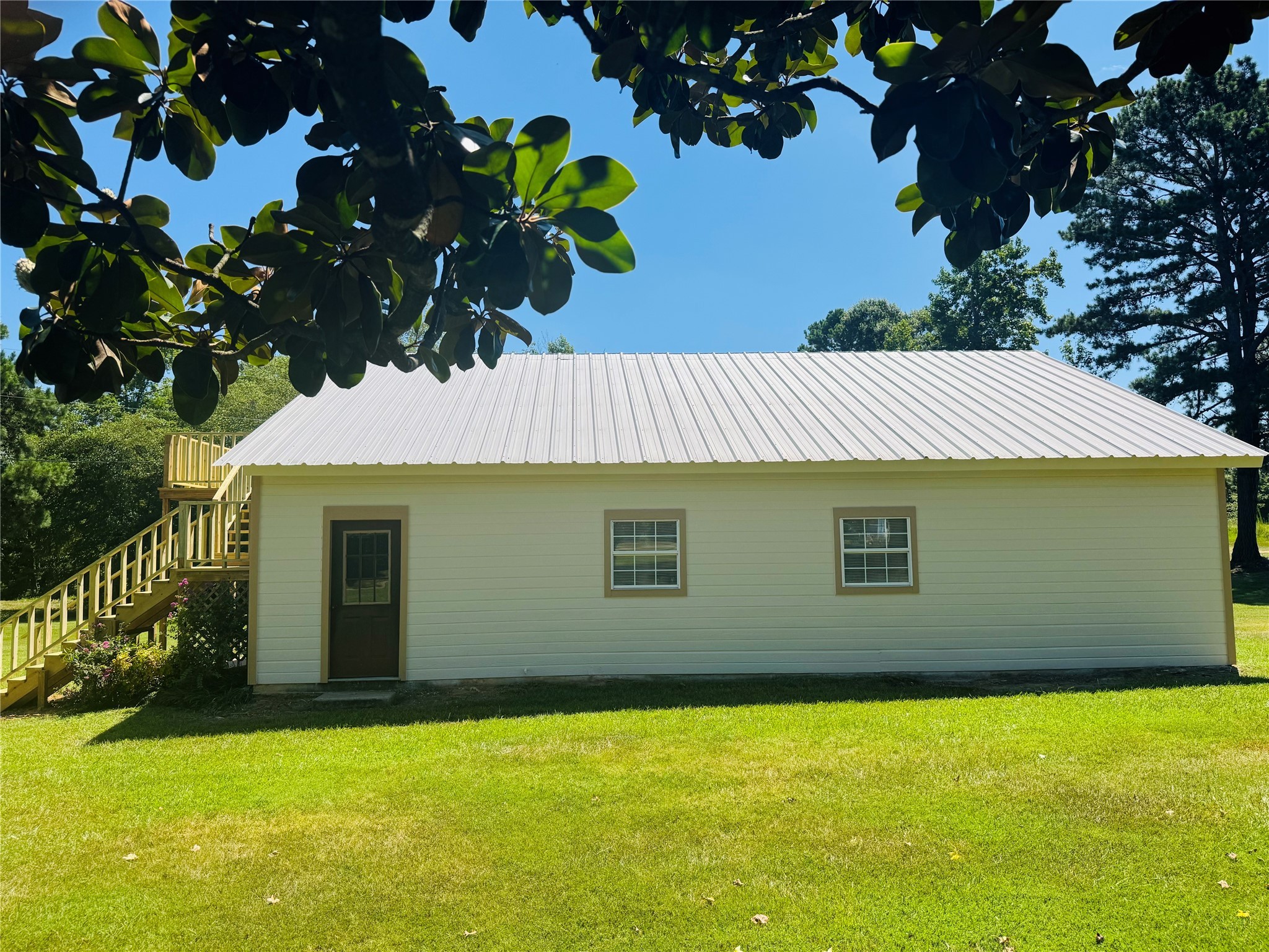 1003 County Road Se 4315