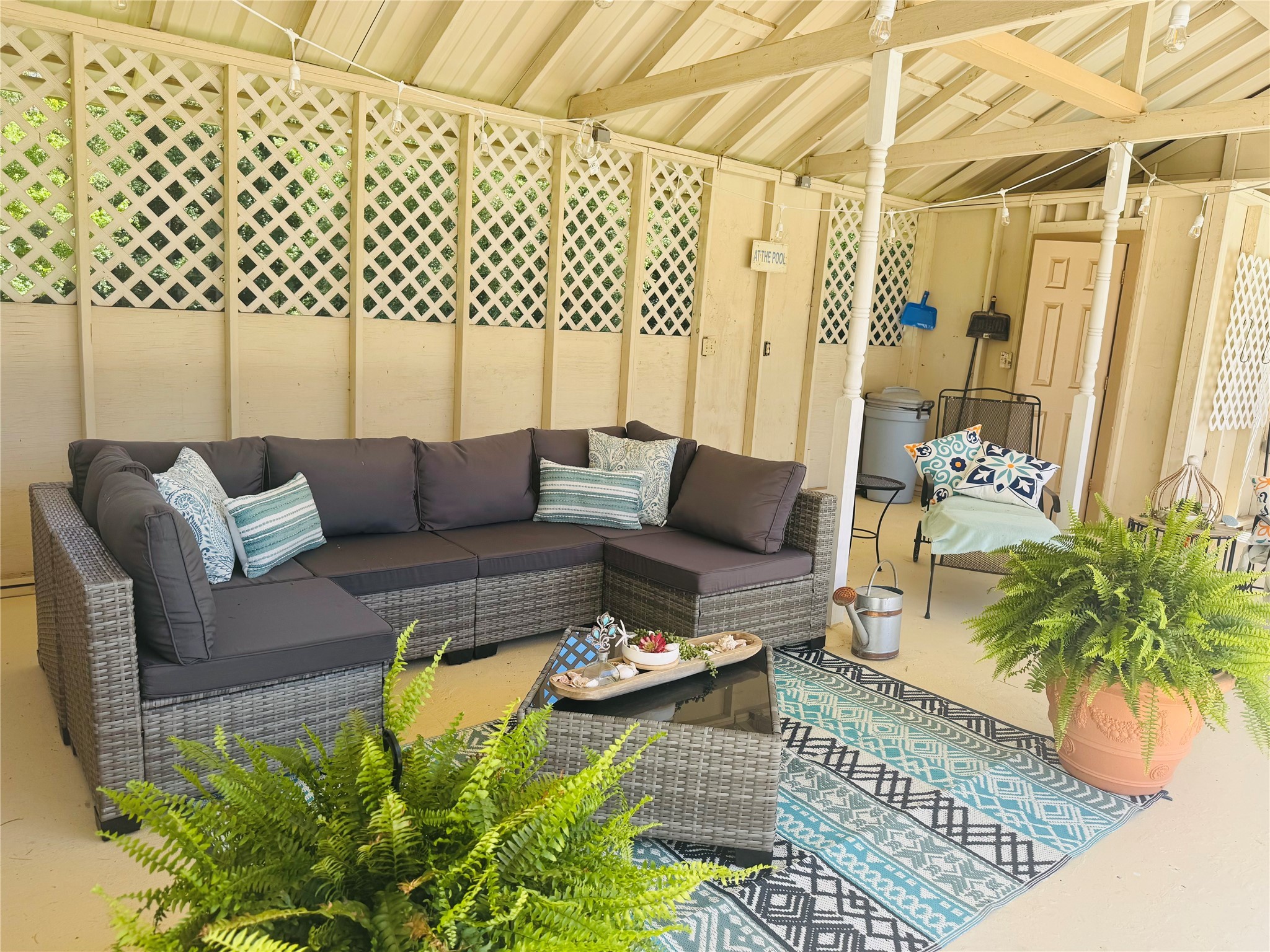 1003 County Road Se 4315