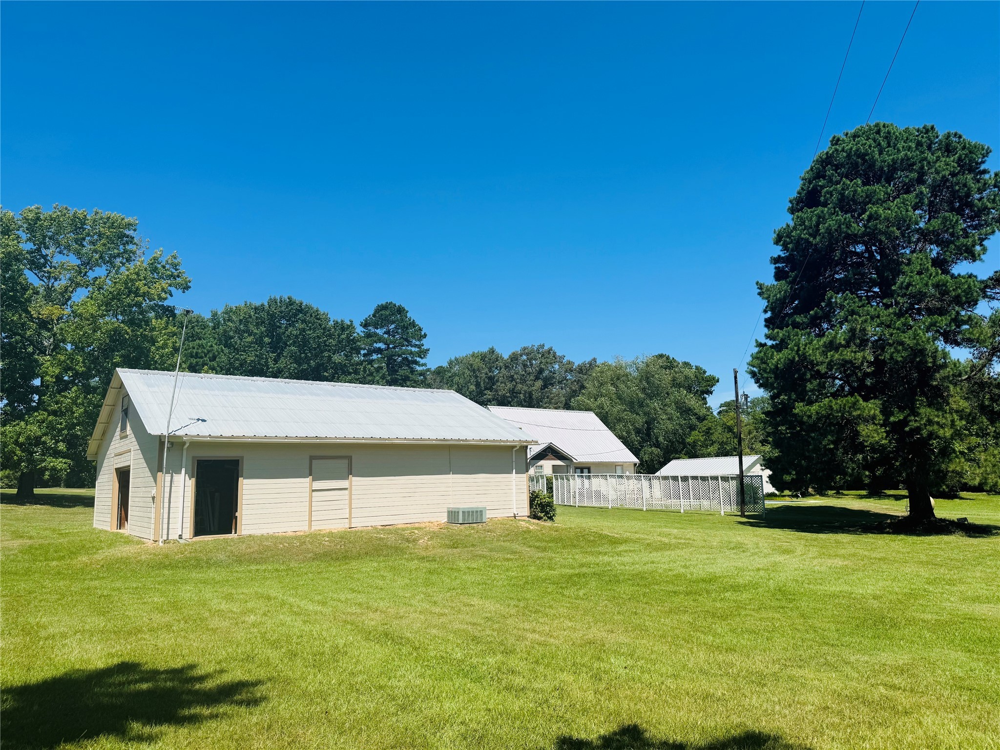 1003 County Road Se 4315