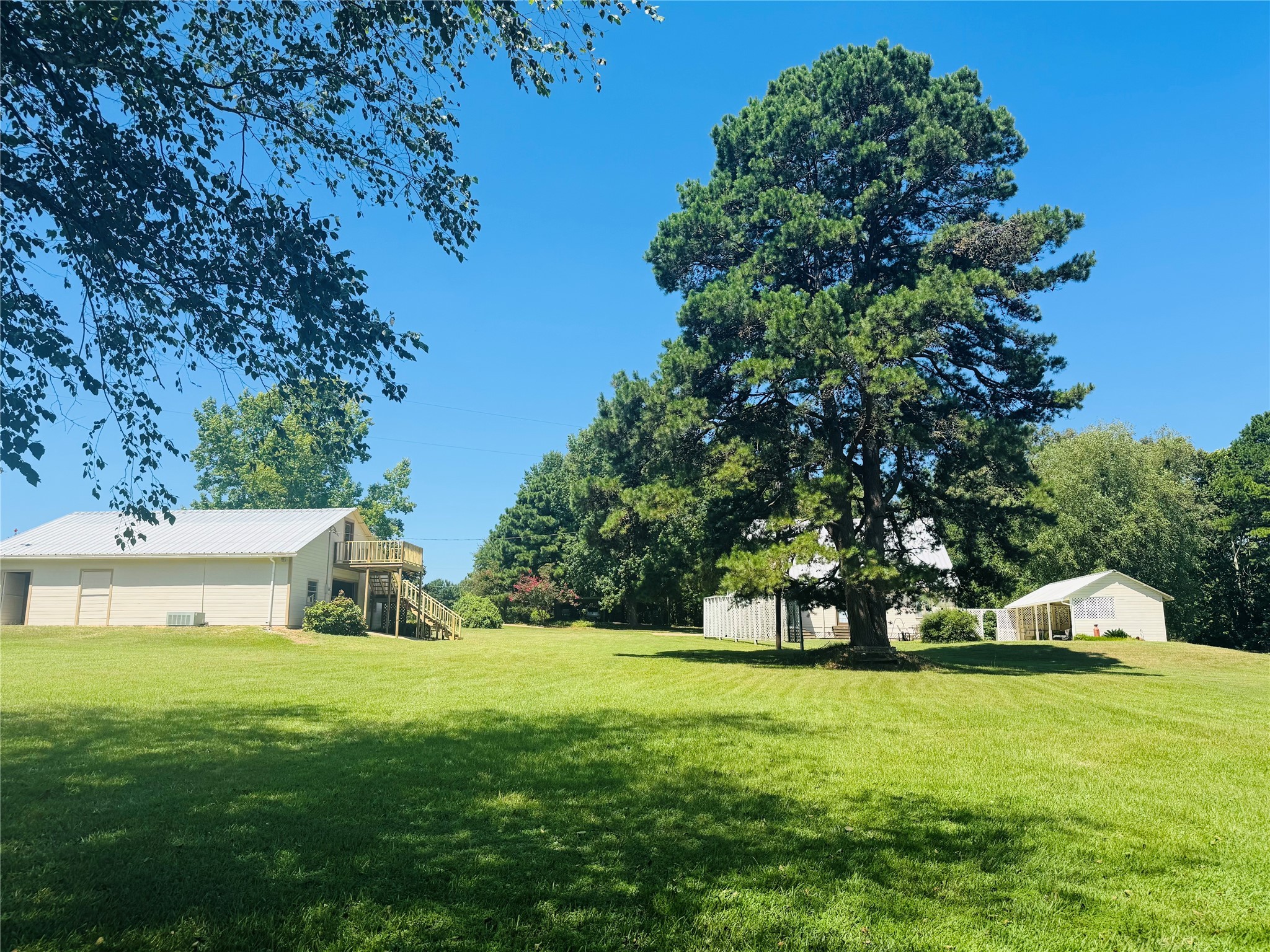 1003 County Road Se 4315