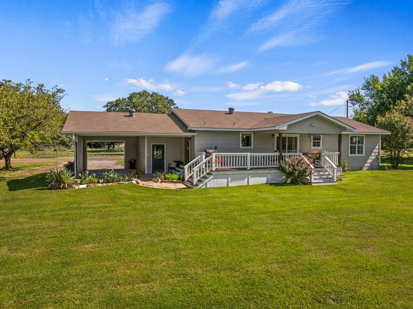 751 NW County Road 1010