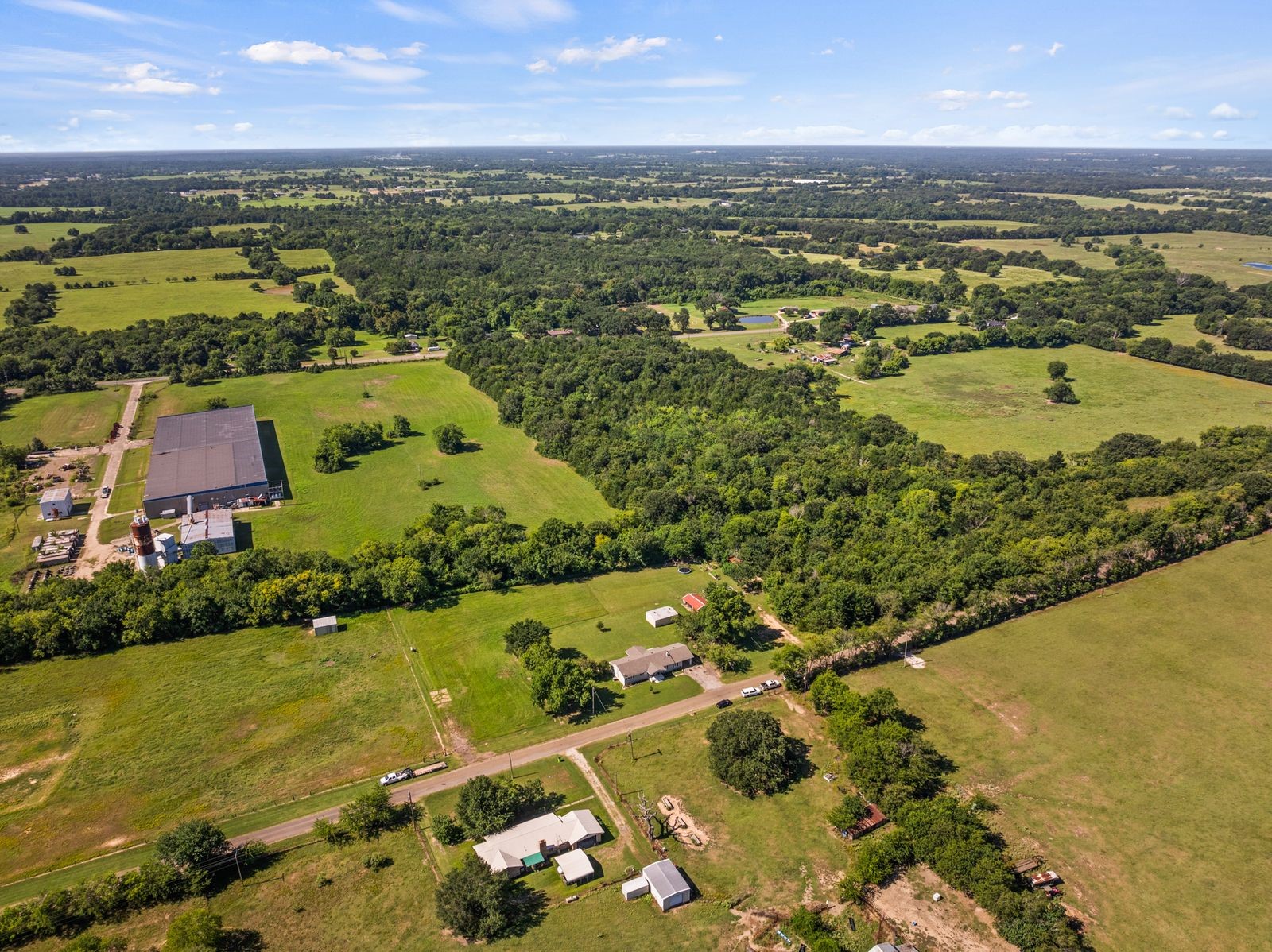 751 NW County Road 1010