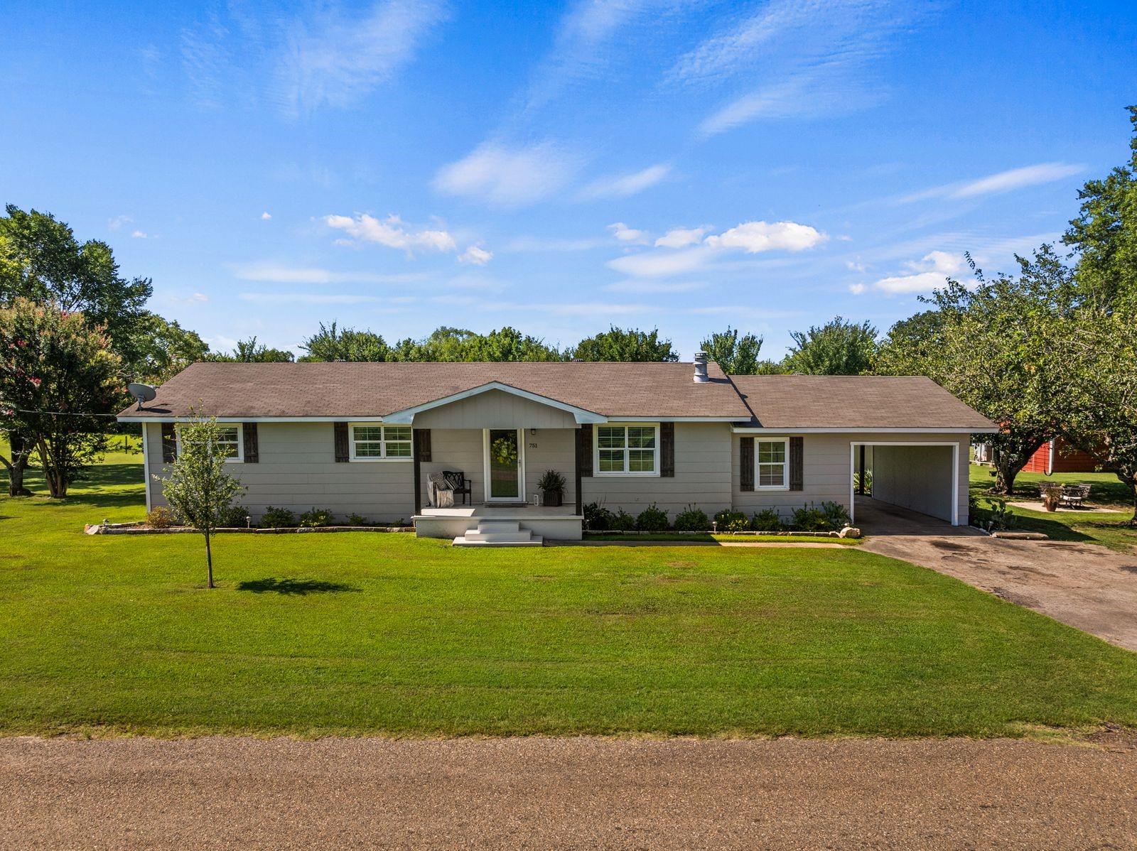 751 NW County Road 1010