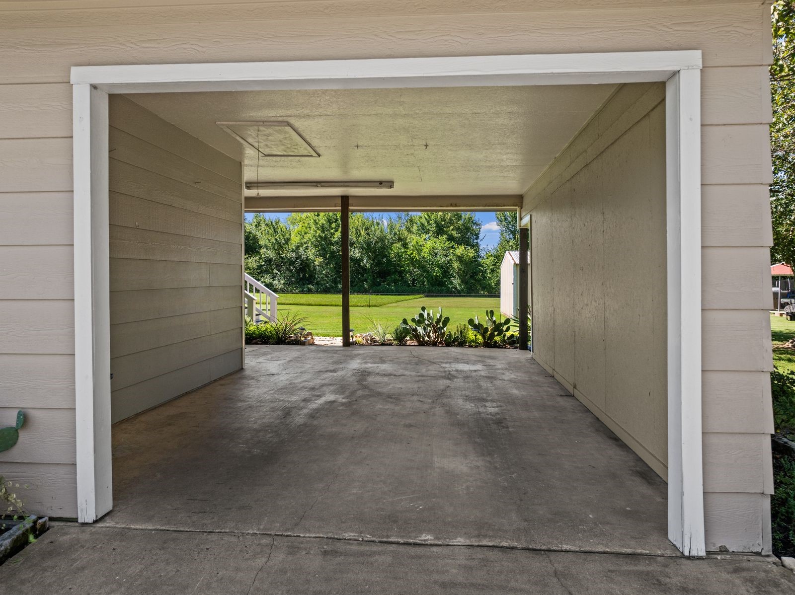 751 NW County Road 1010