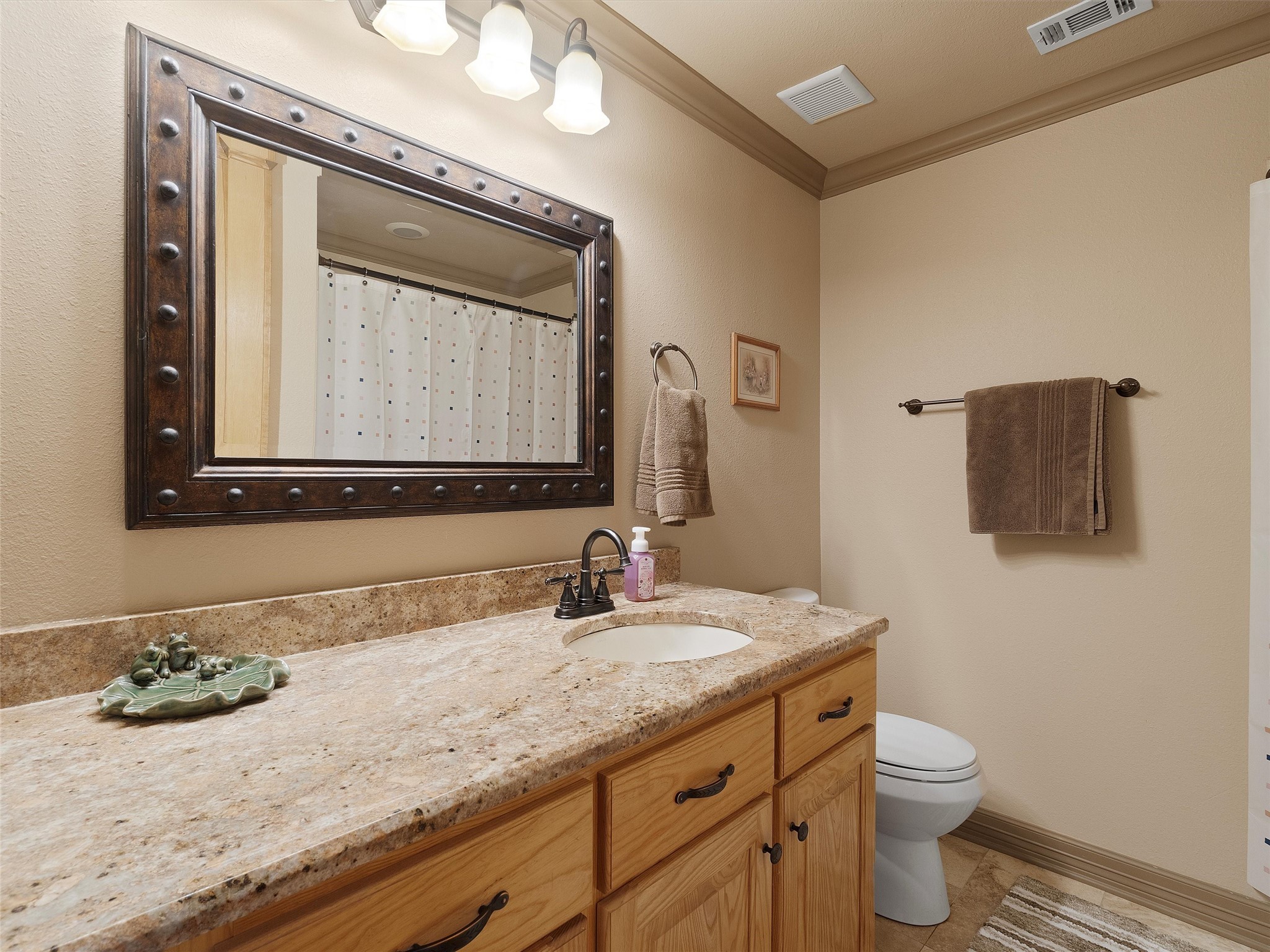 1105 Texas Highway 11 E