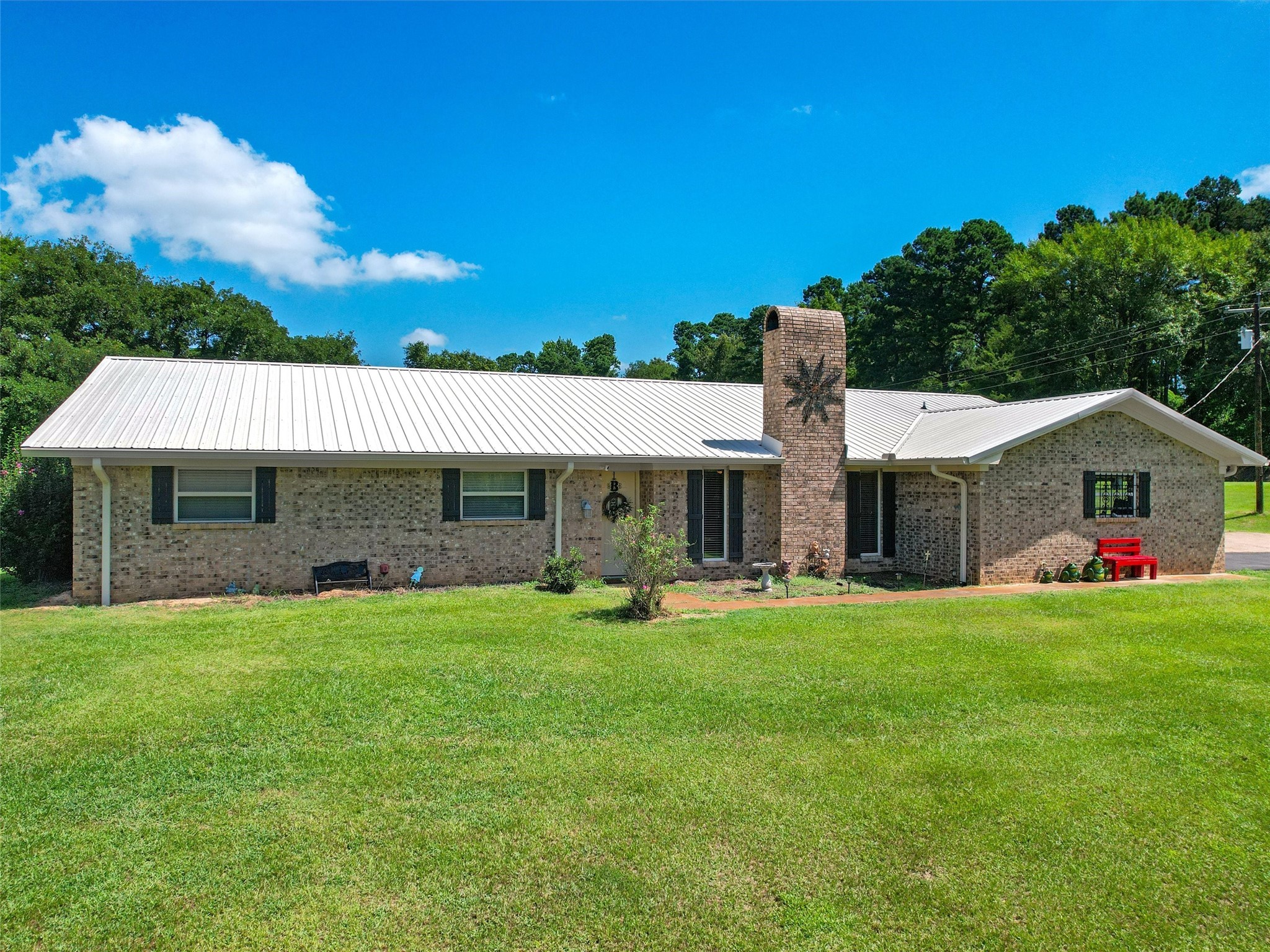 1105 Texas Highway 11 E