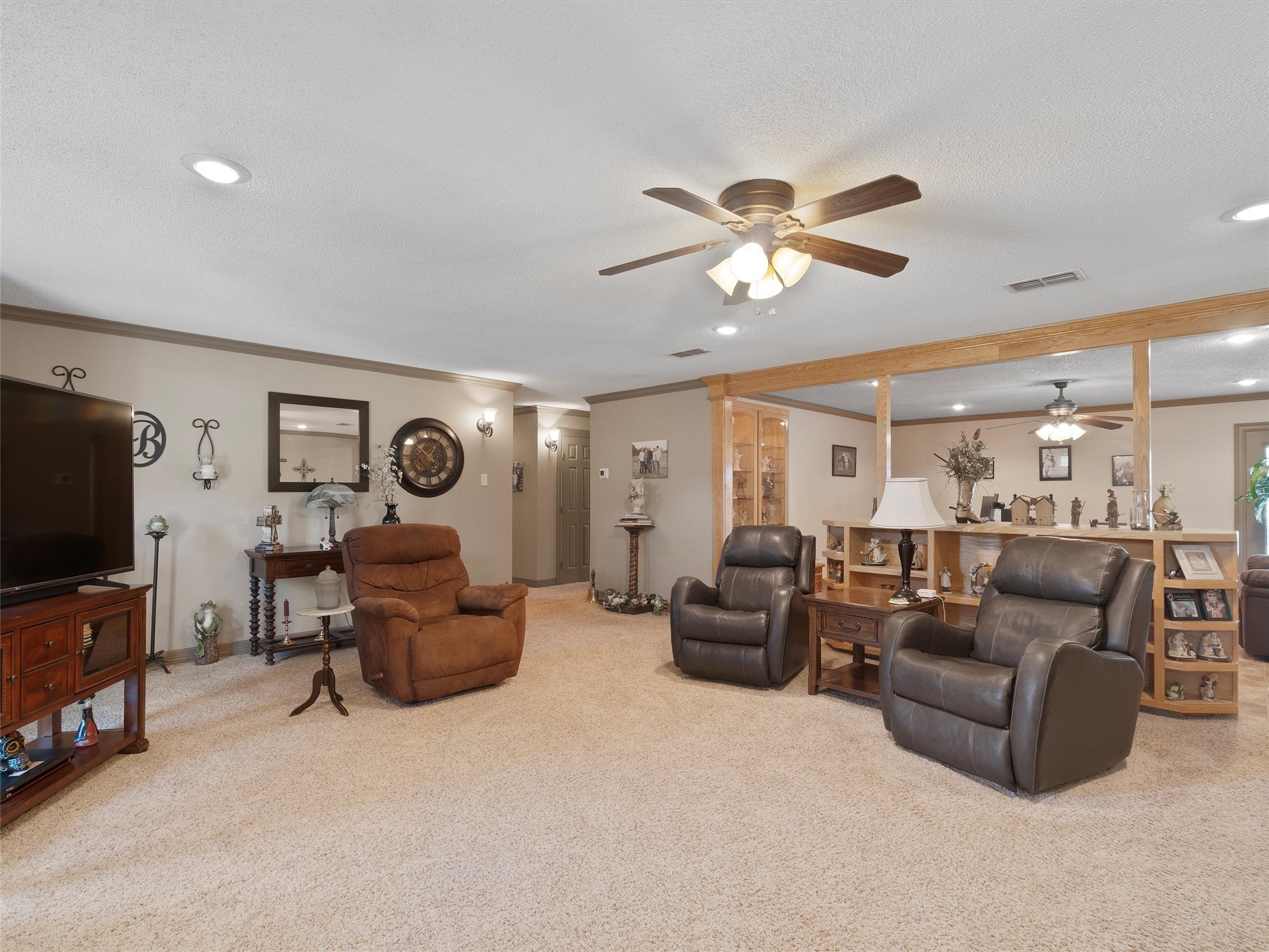 1105 Texas Highway 11 E