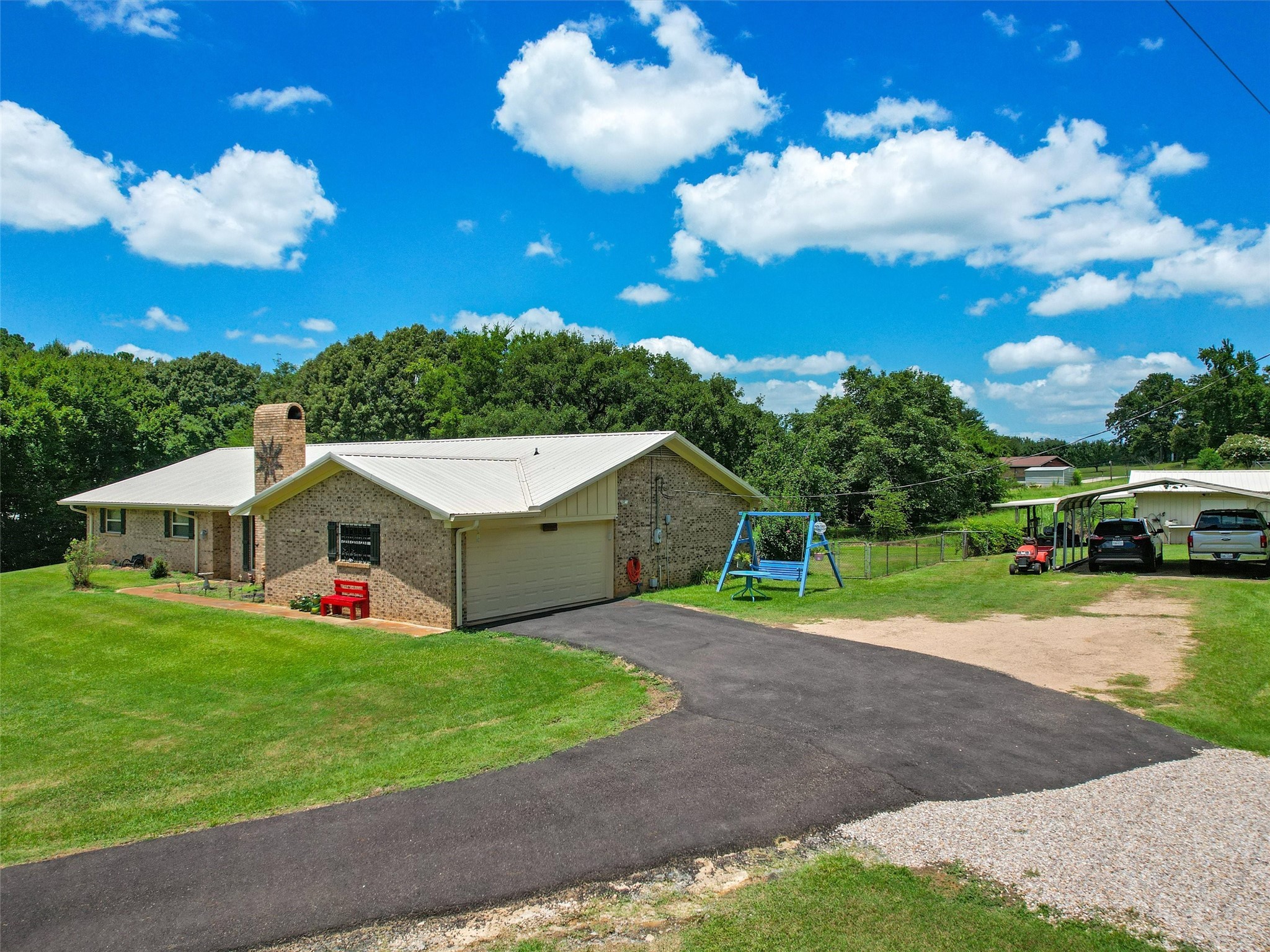 1105 Texas Highway 11 E