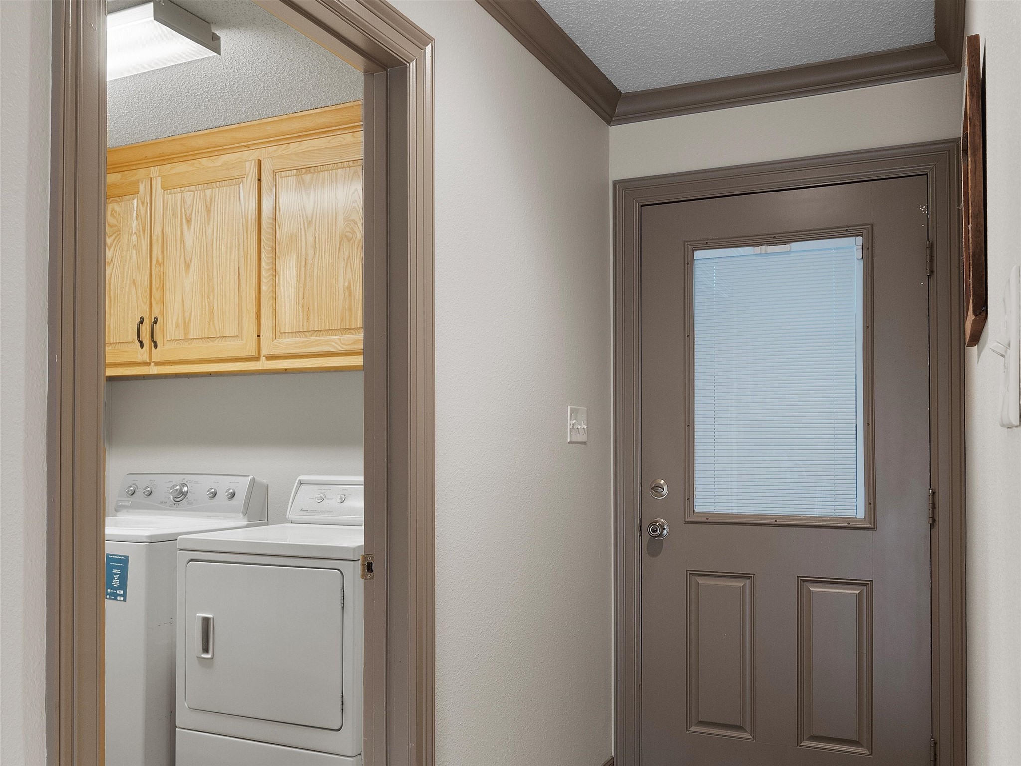 1105 Texas Highway 11 E