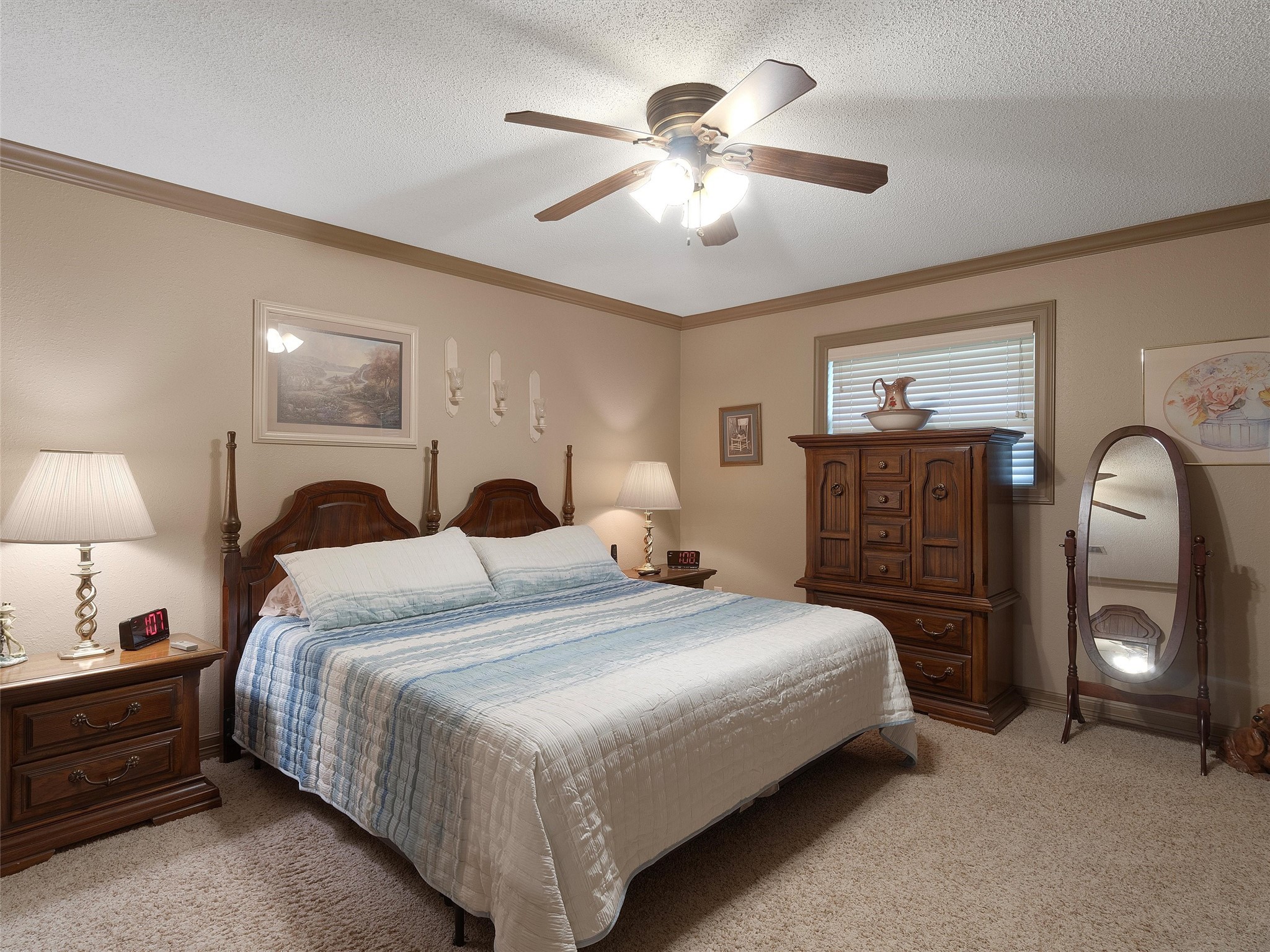 1105 Texas Highway 11 E