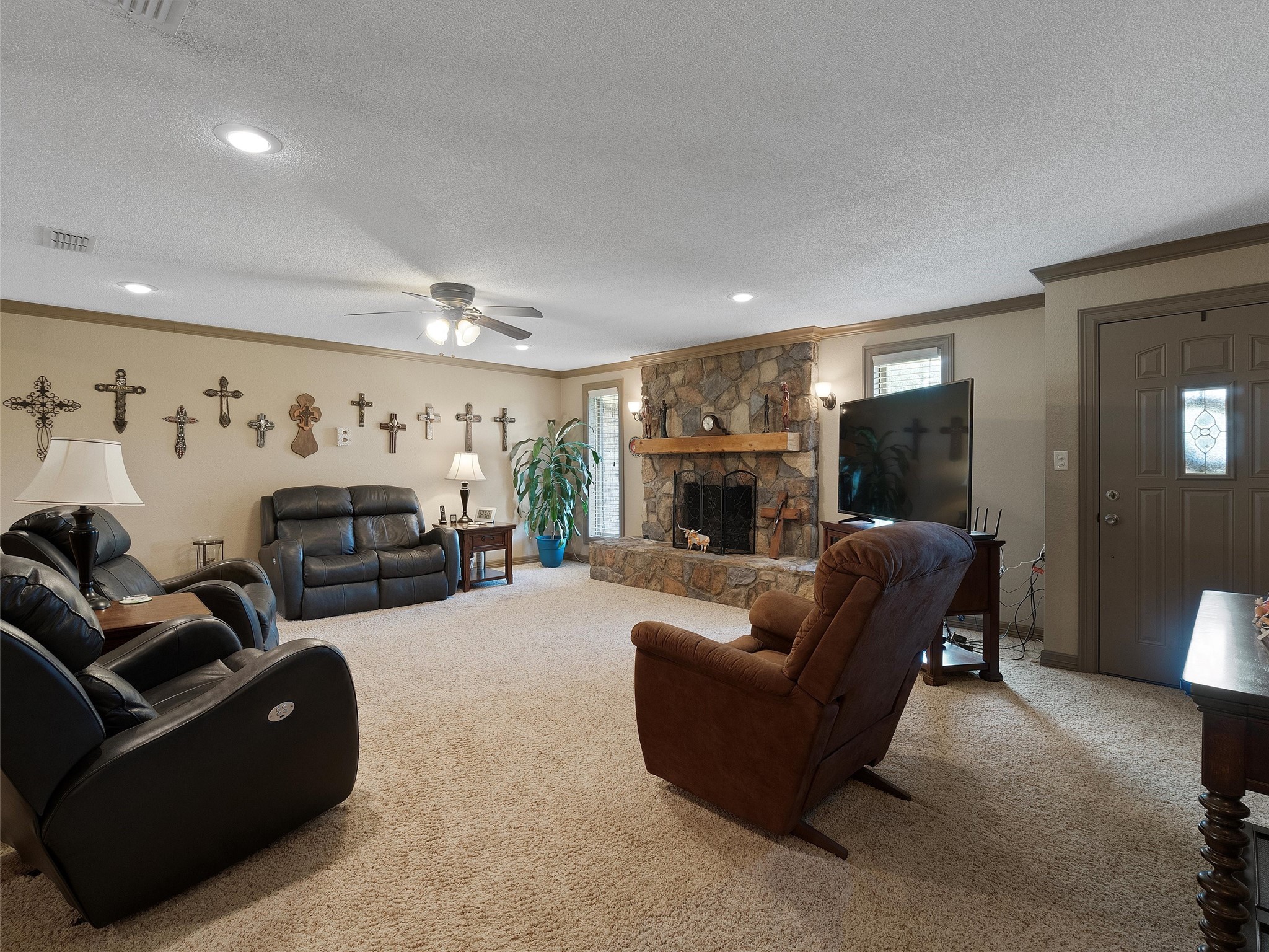 1105 Texas Highway 11 E