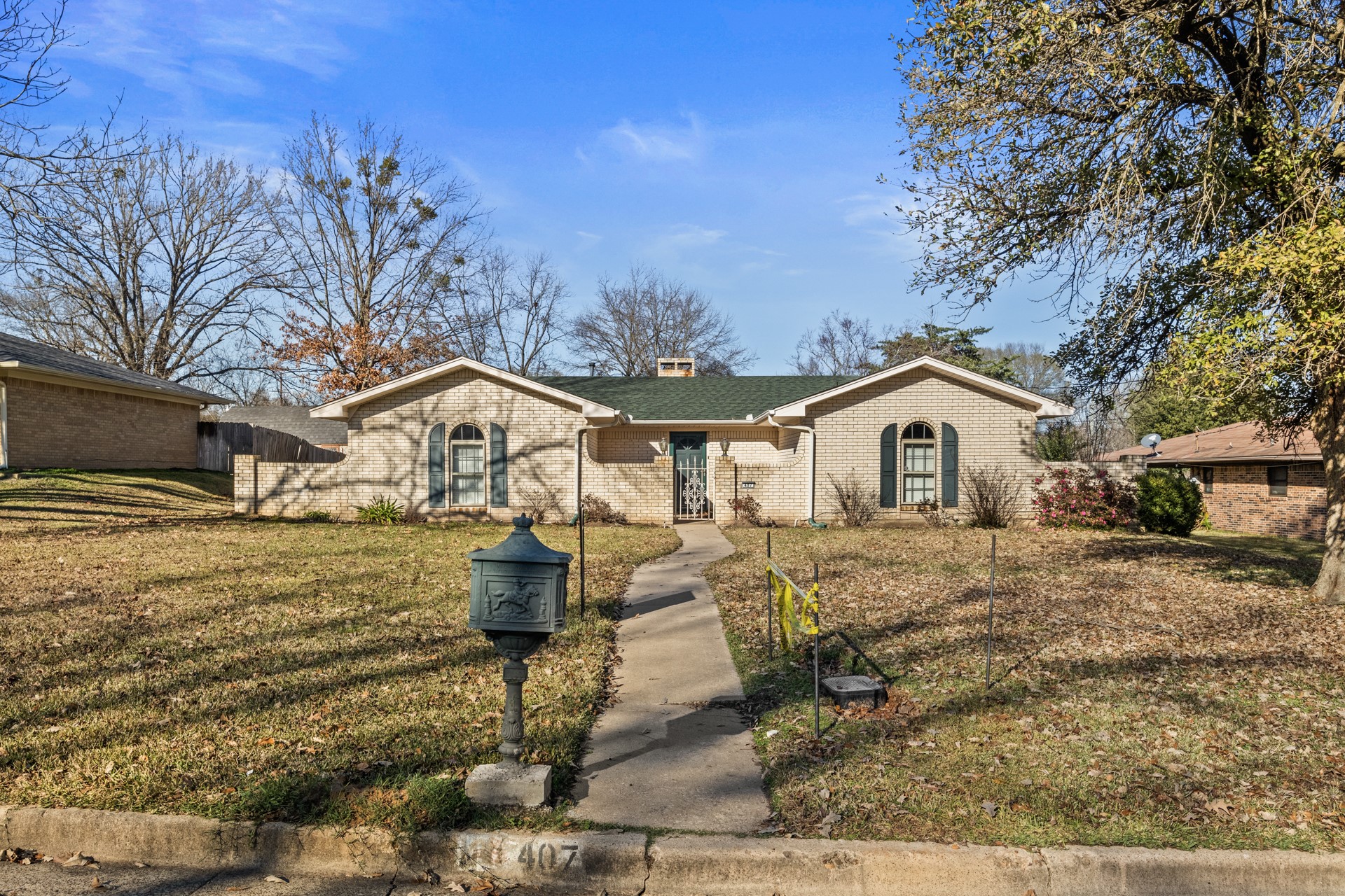 407 Hickory