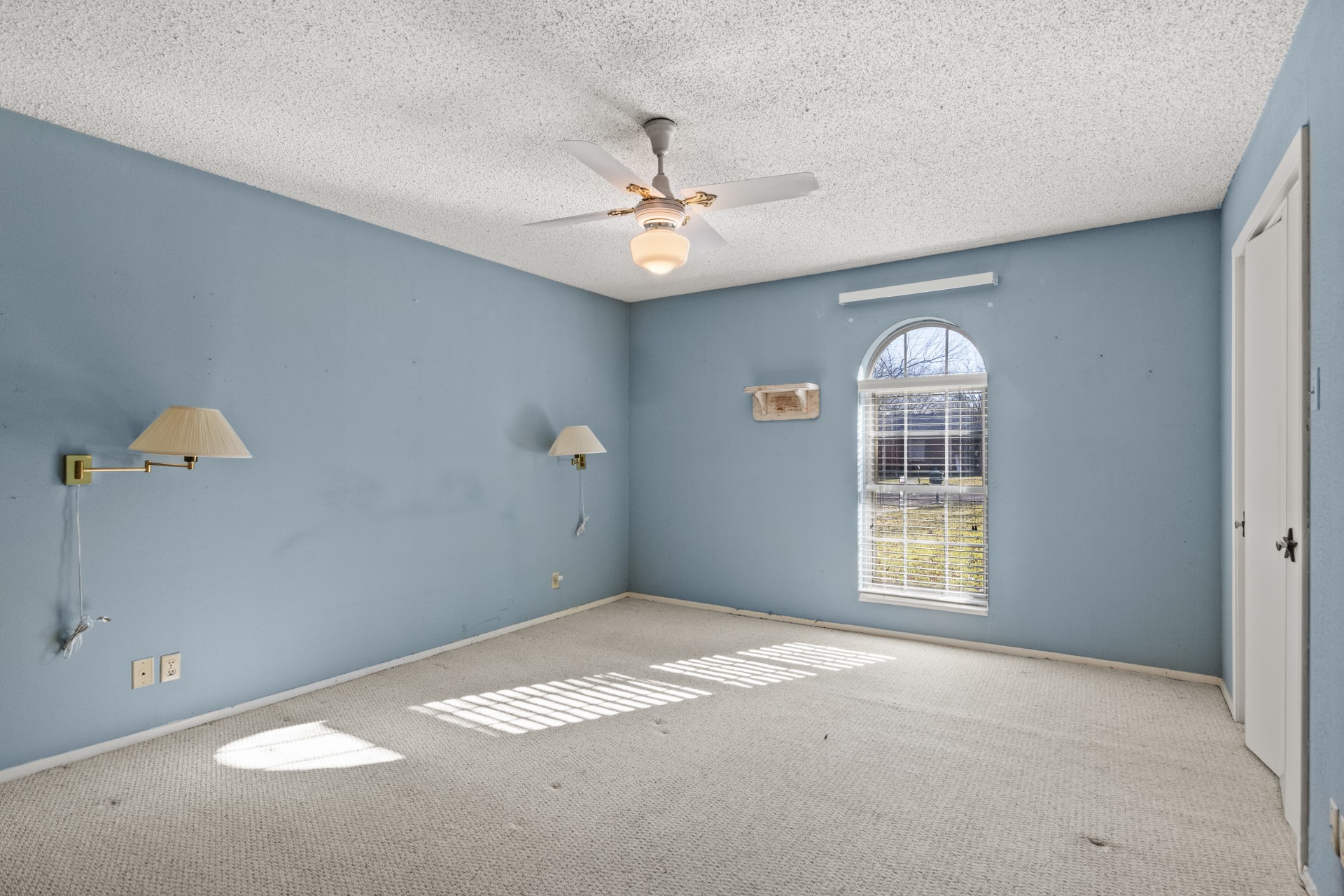 407 Hickory