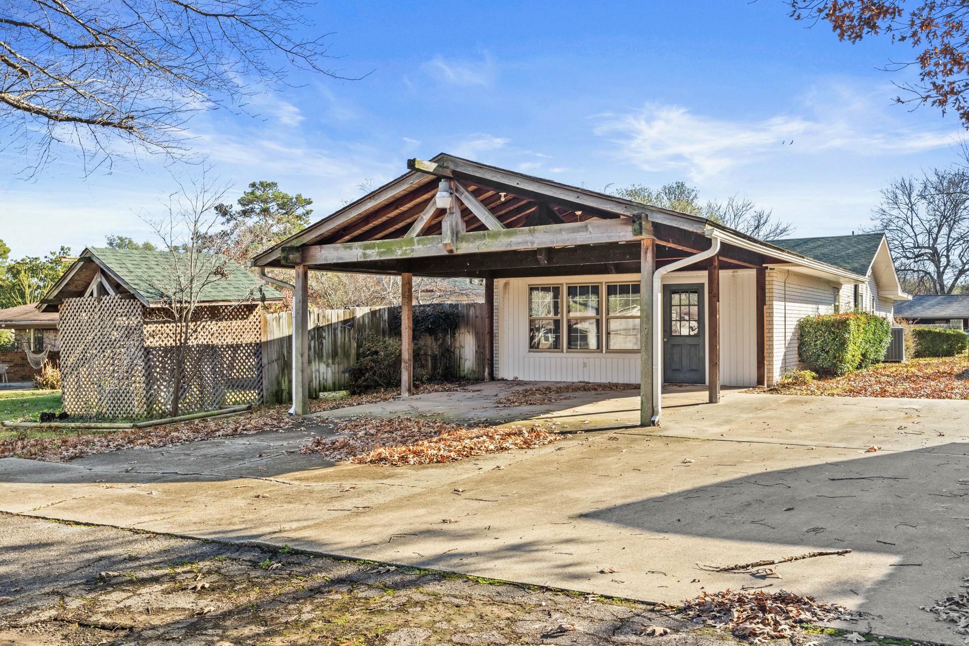 407 Hickory