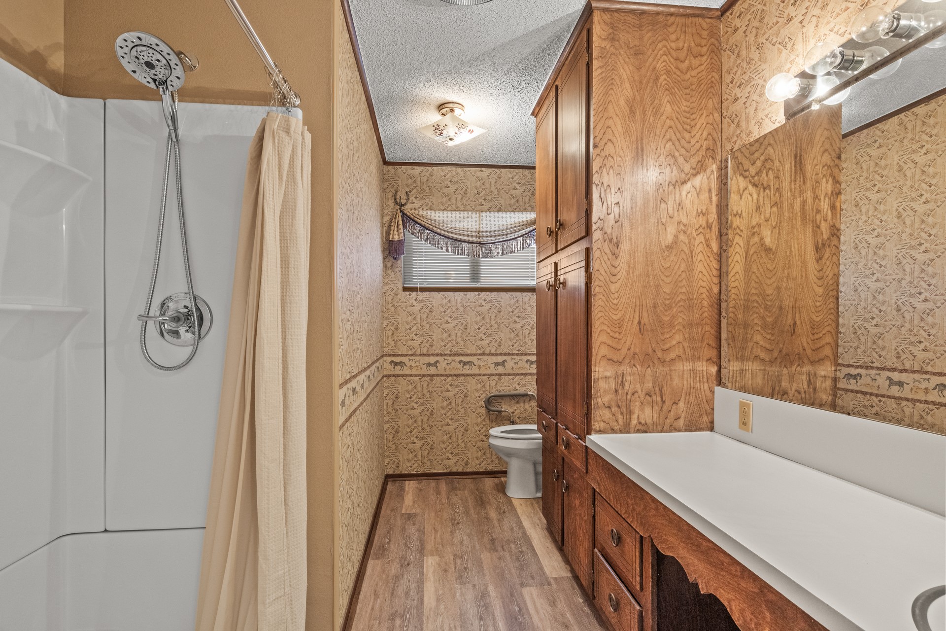 407 Hickory