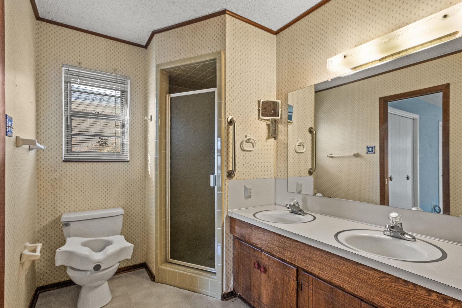 407 Hickory