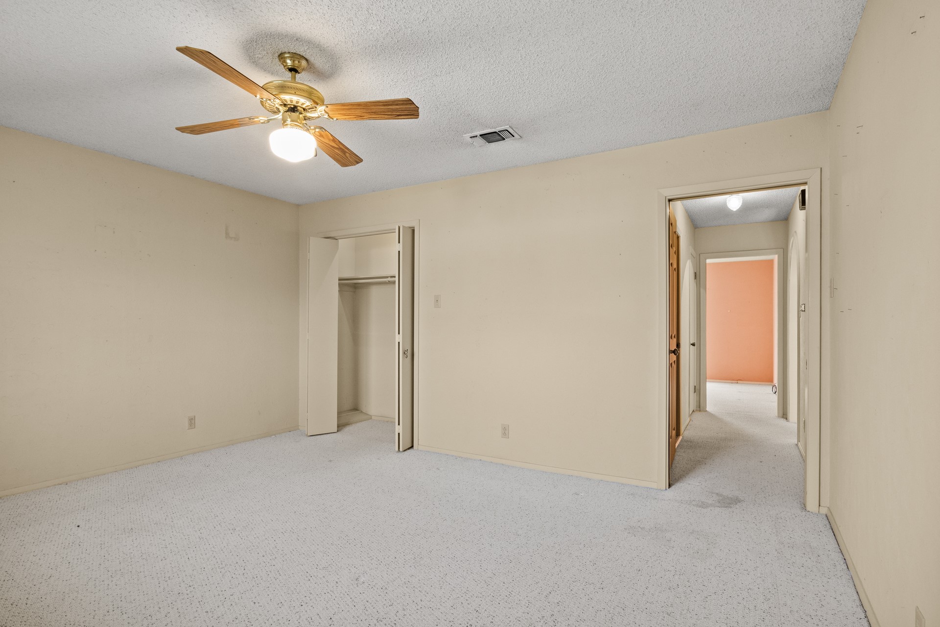 407 Hickory