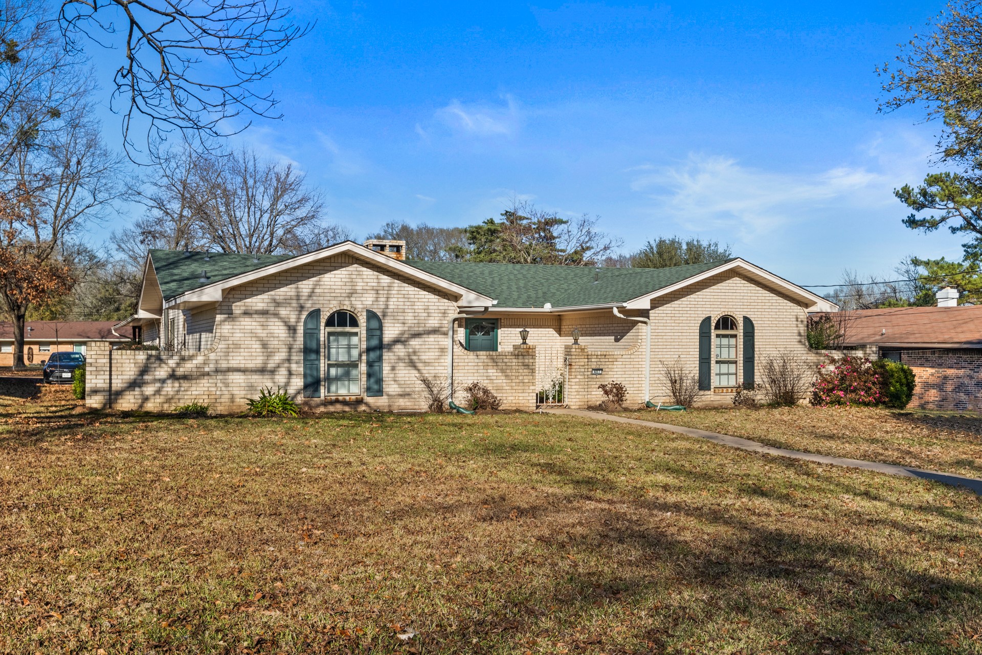 407 Hickory