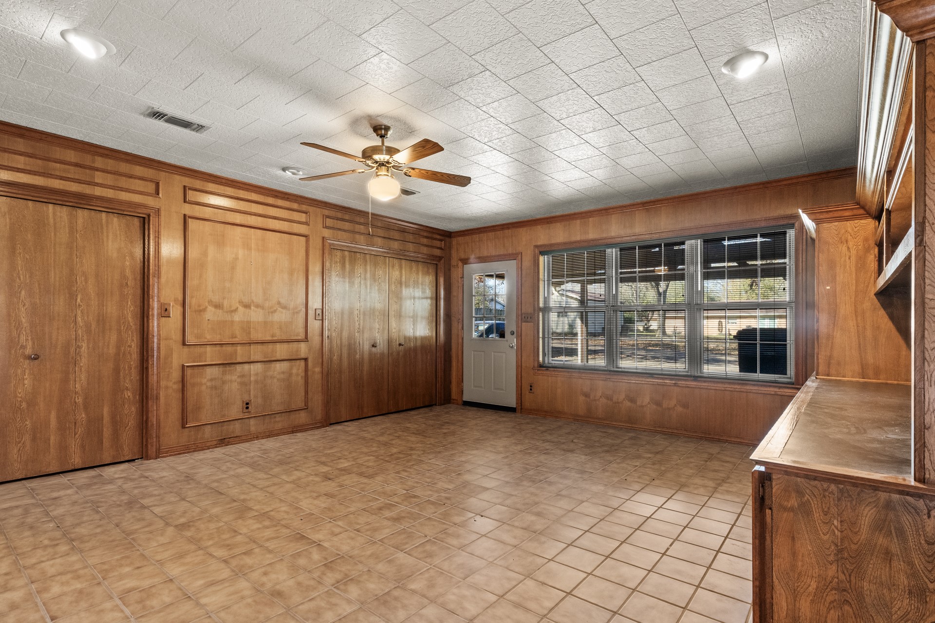 407 Hickory