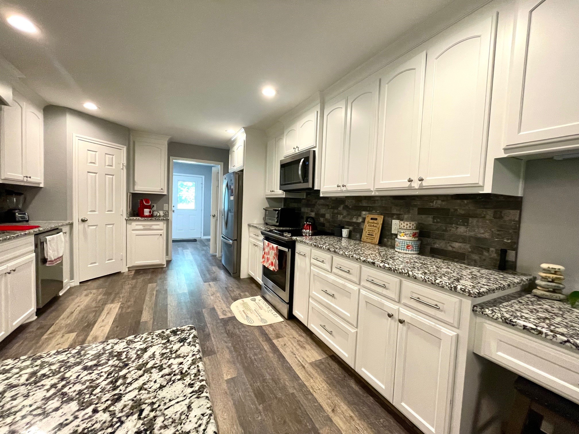 398 King Club Court