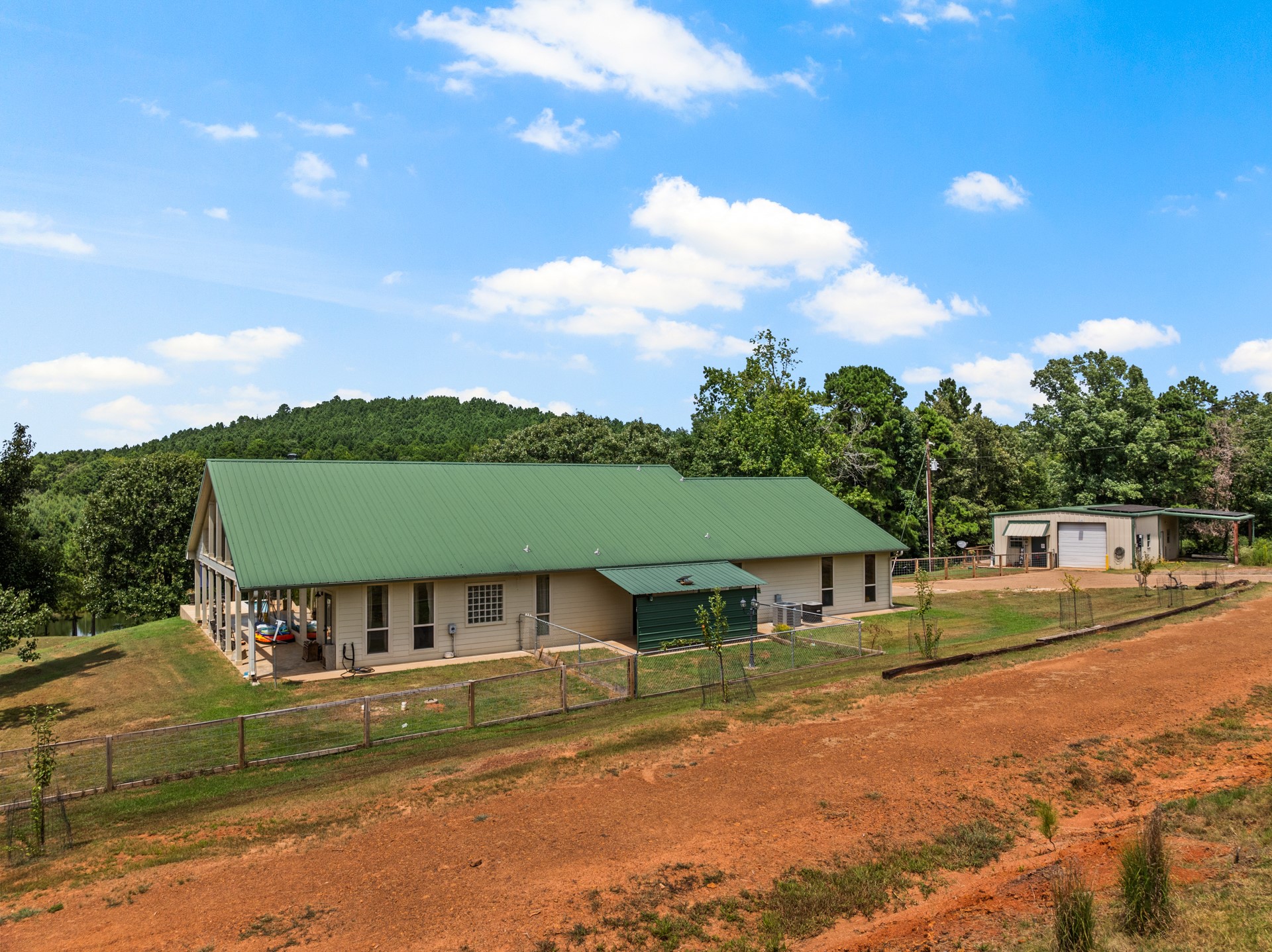 140 COUNTY ROAD 2242