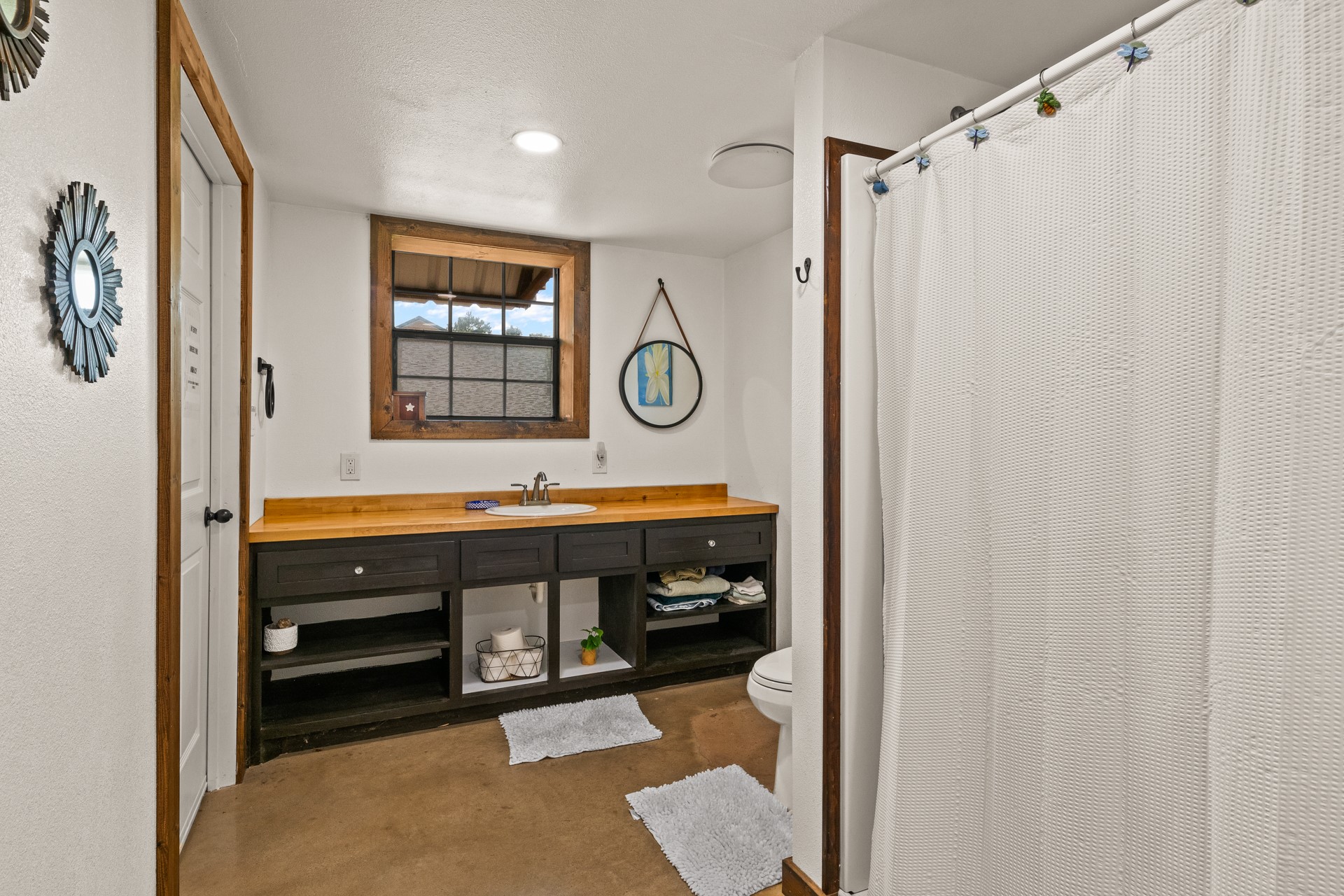 140 COUNTY ROAD 2242