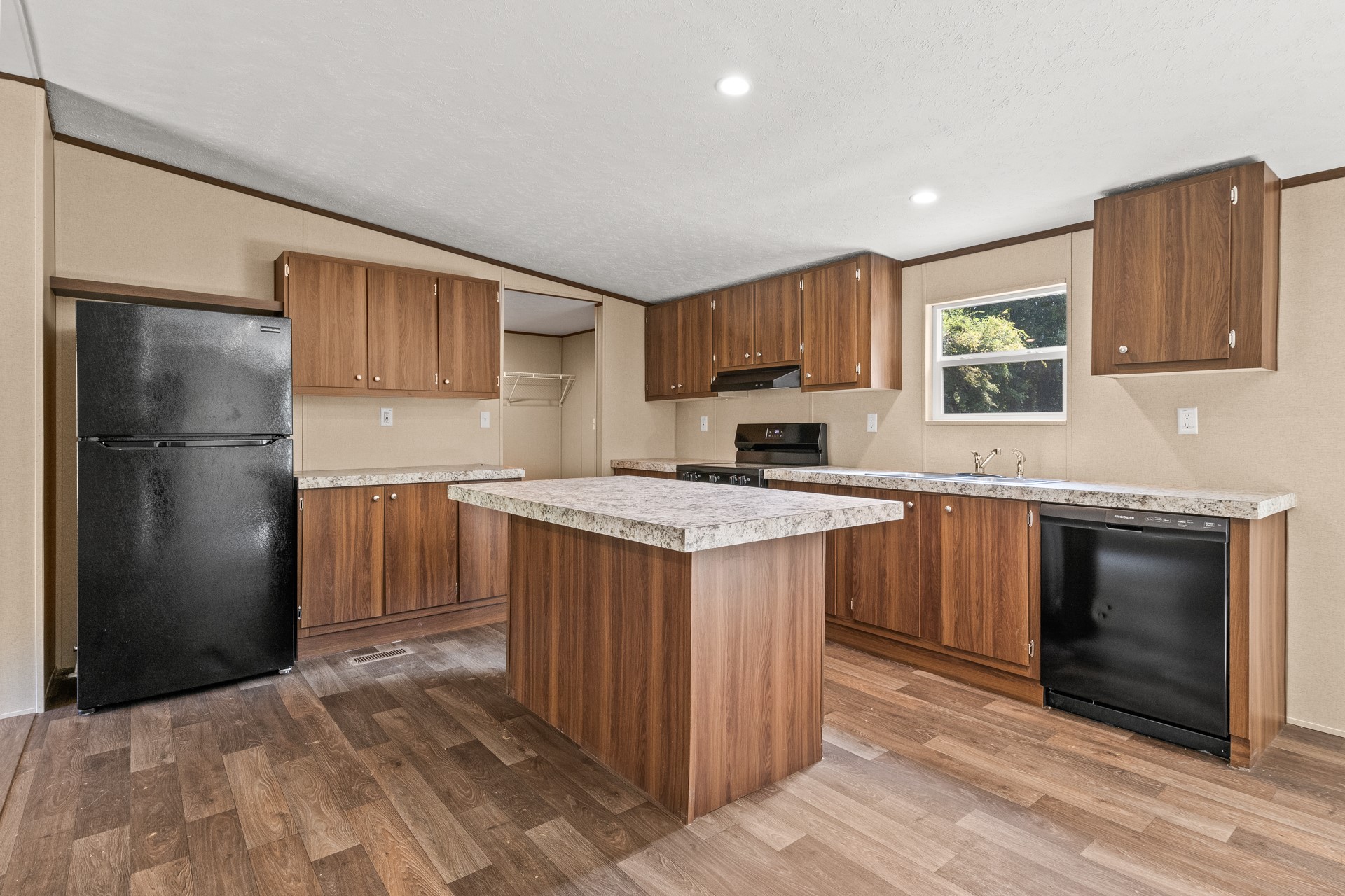 251 County Road 2603