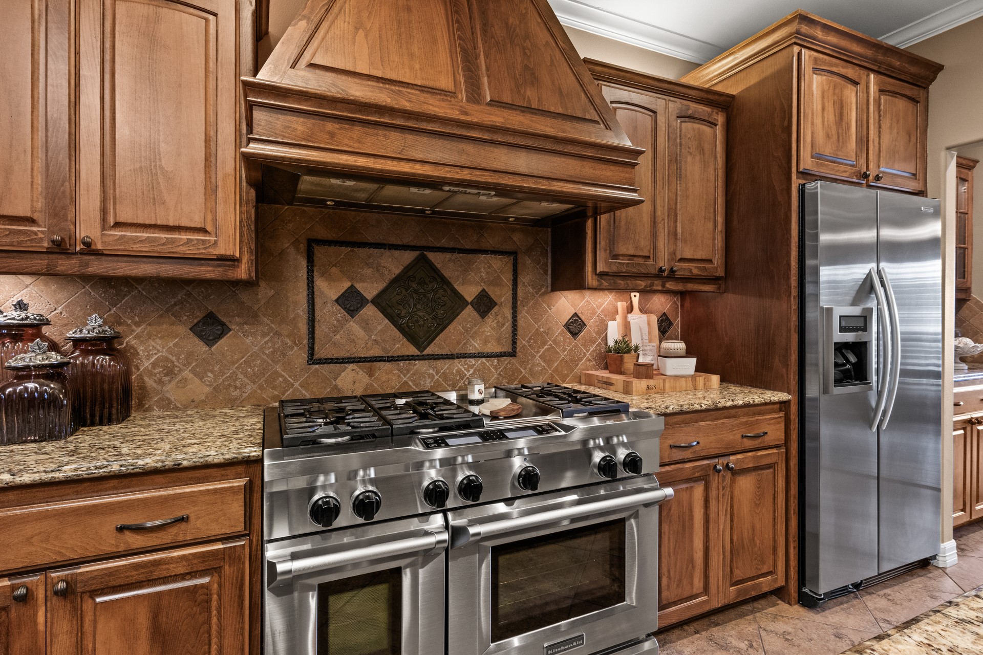 204 Private Road 54166