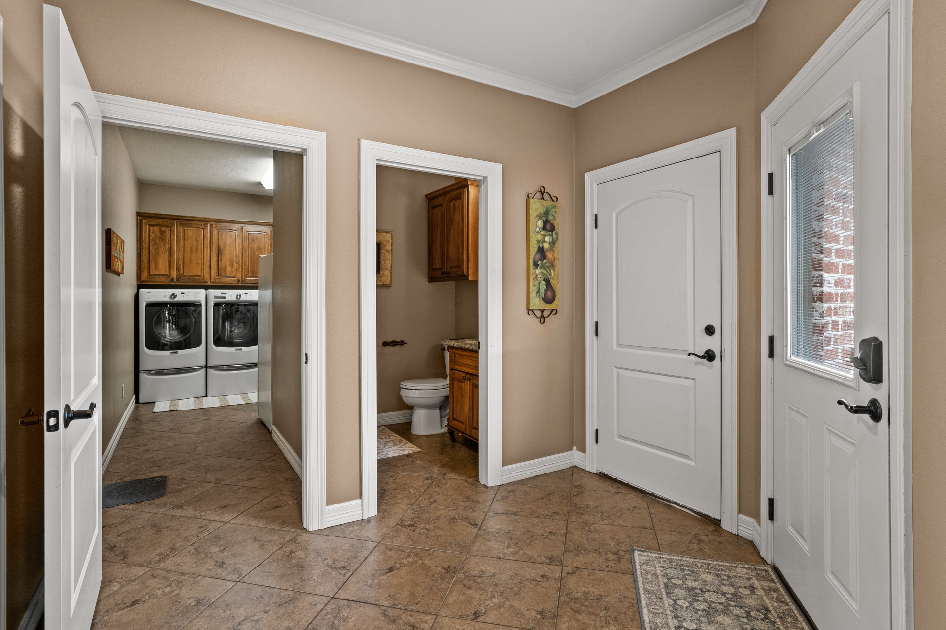 204 Private Road 54166