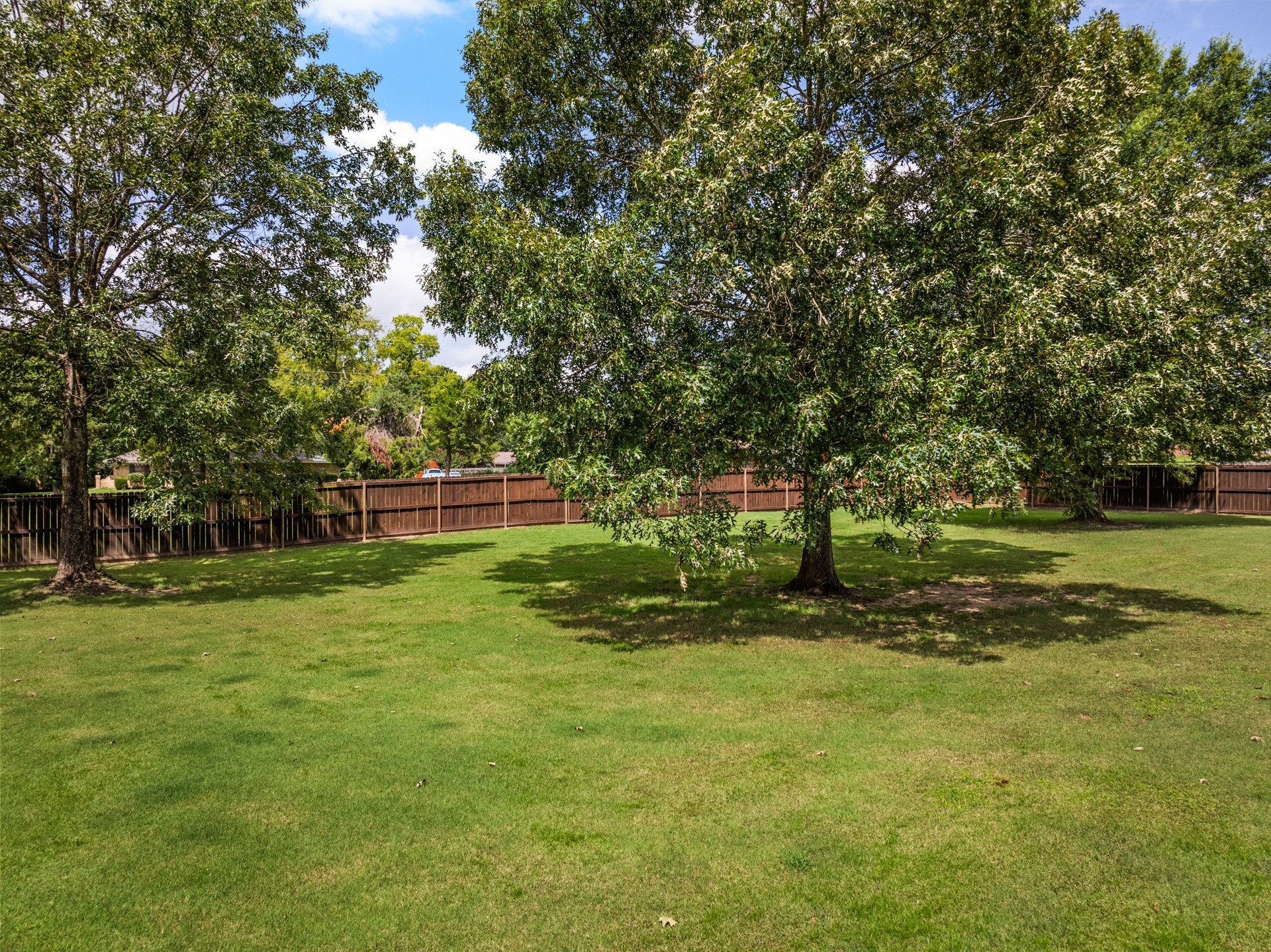 204 Private Road 54166