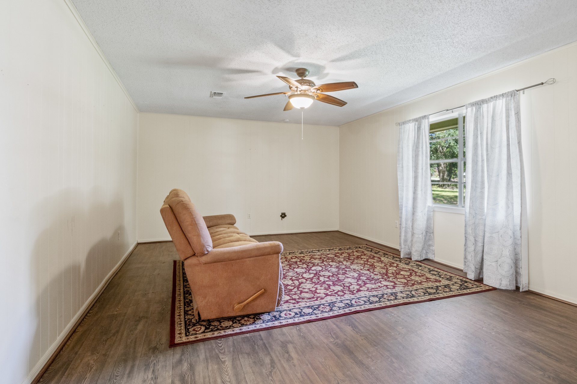 91 County Road 2108