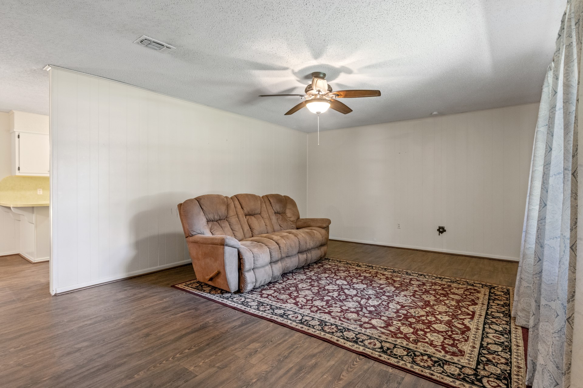 91 County Road 2108