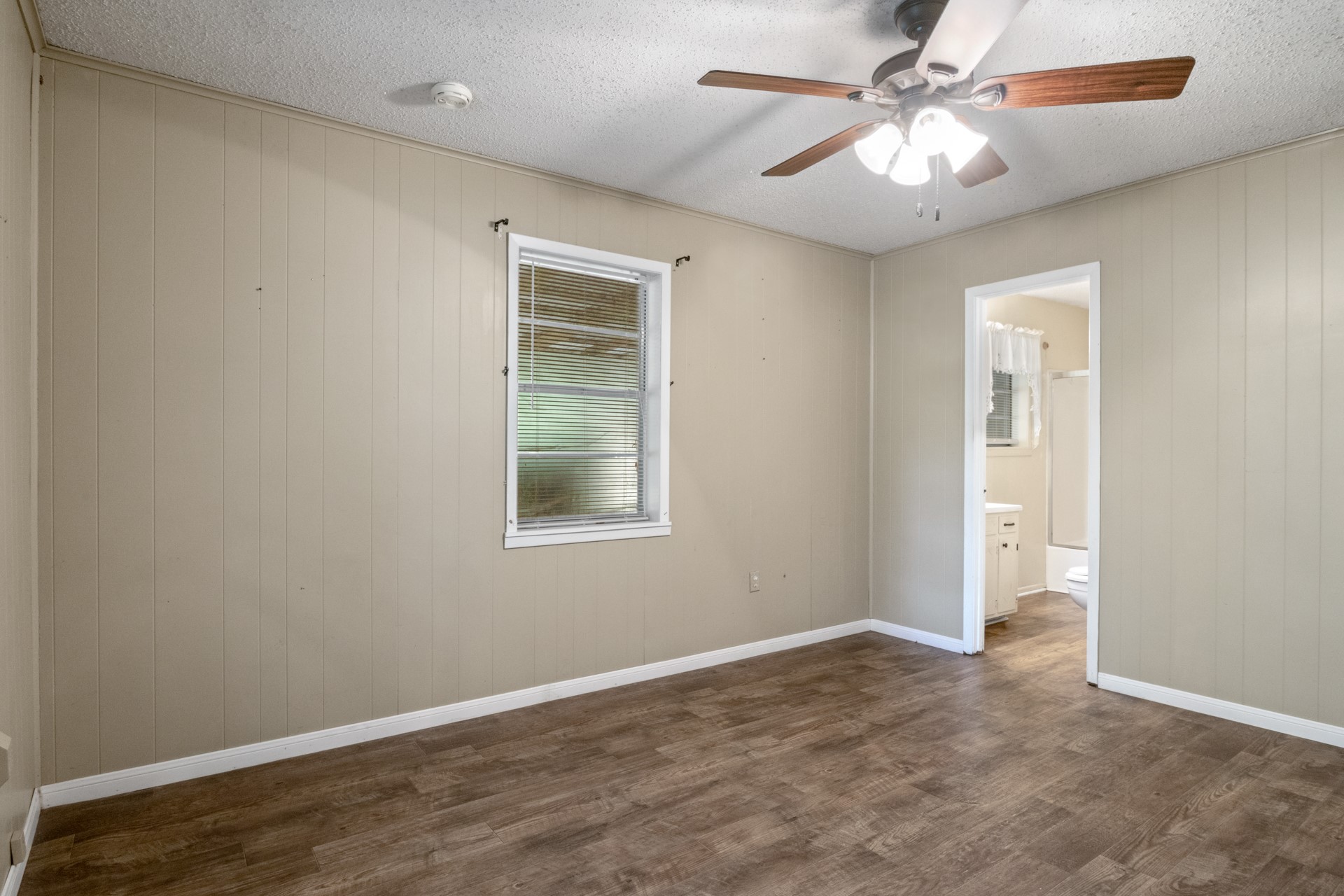 91 County Road 2108