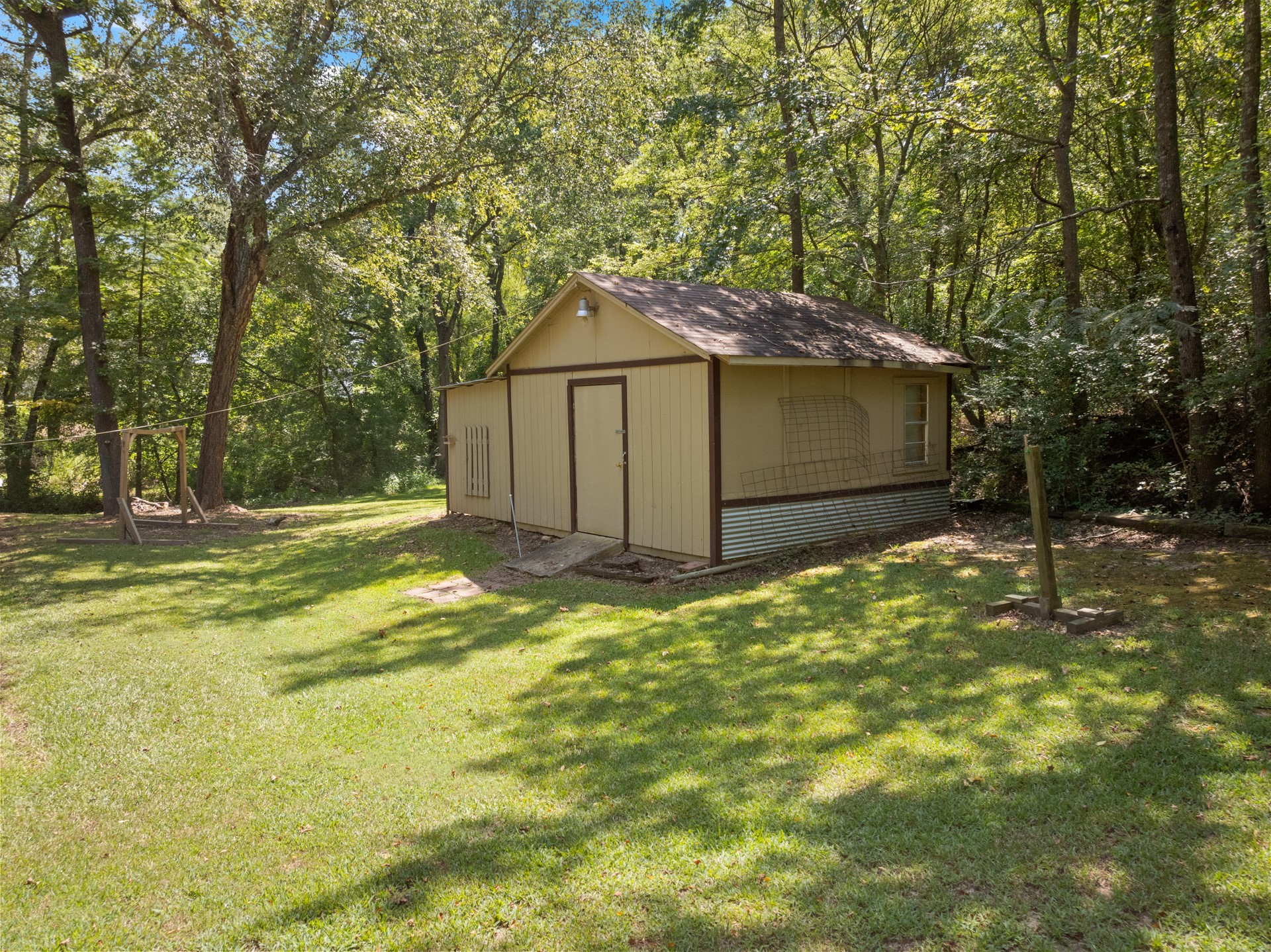 91 County Road 2108