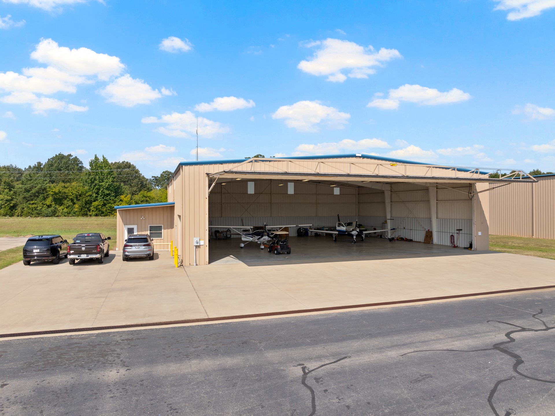 Hangar 601 Mike Hall Parkway Hangar 601