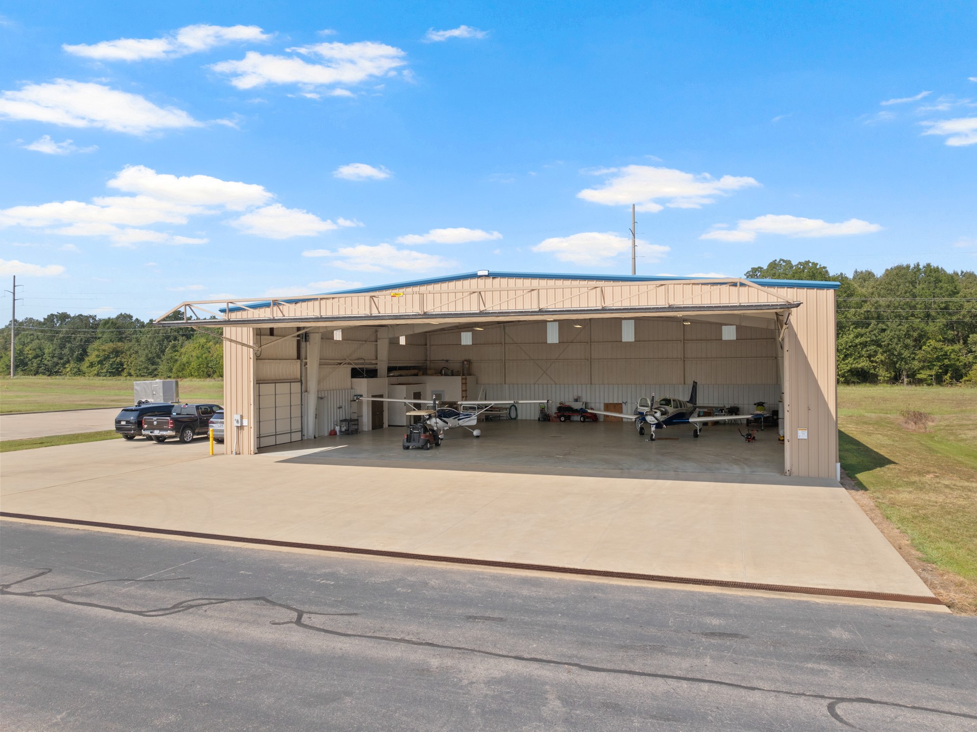 Hangar 601 Mike Hall Parkway Hangar 601