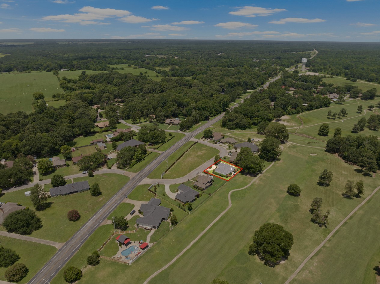108 Links Drive