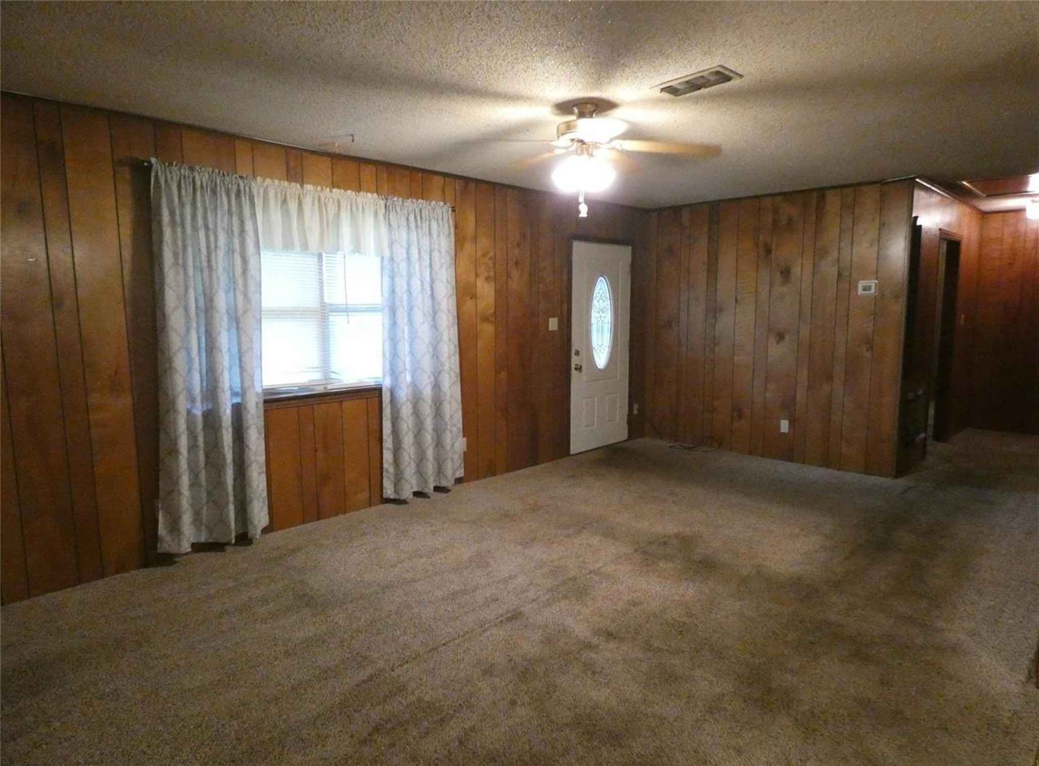 205 E Wilson