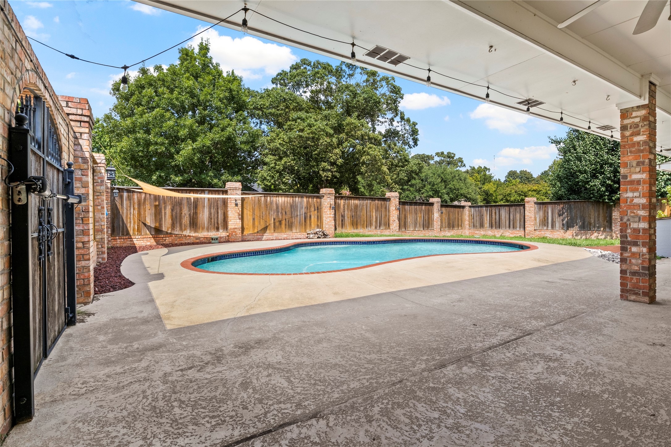 100 Turnberry Circle