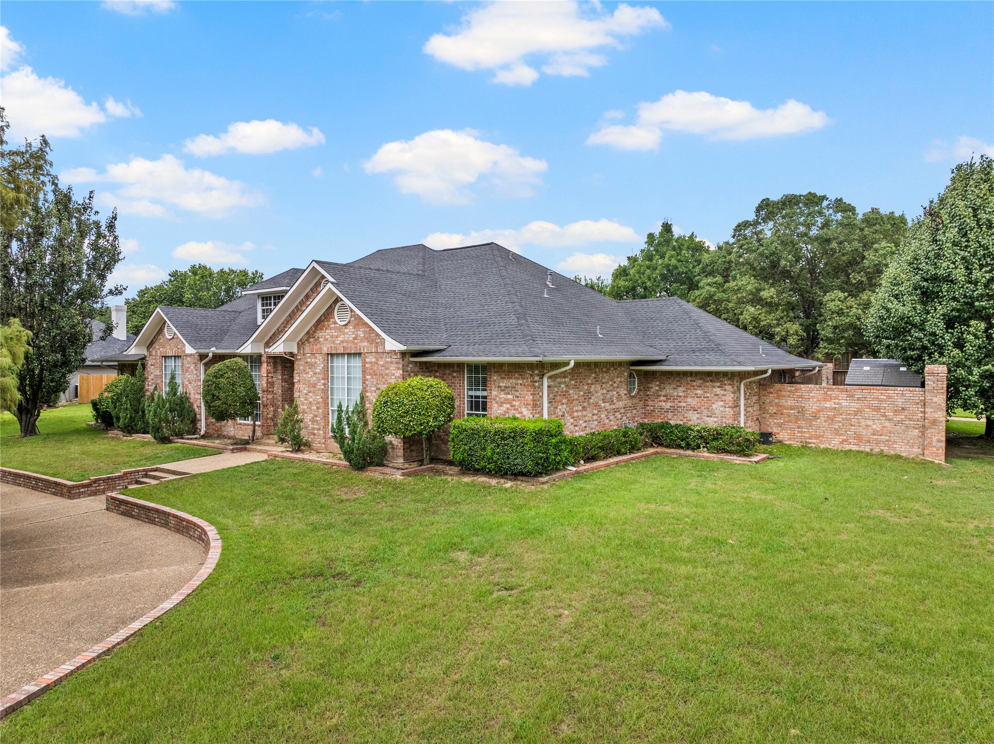 100 Turnberry Circle
