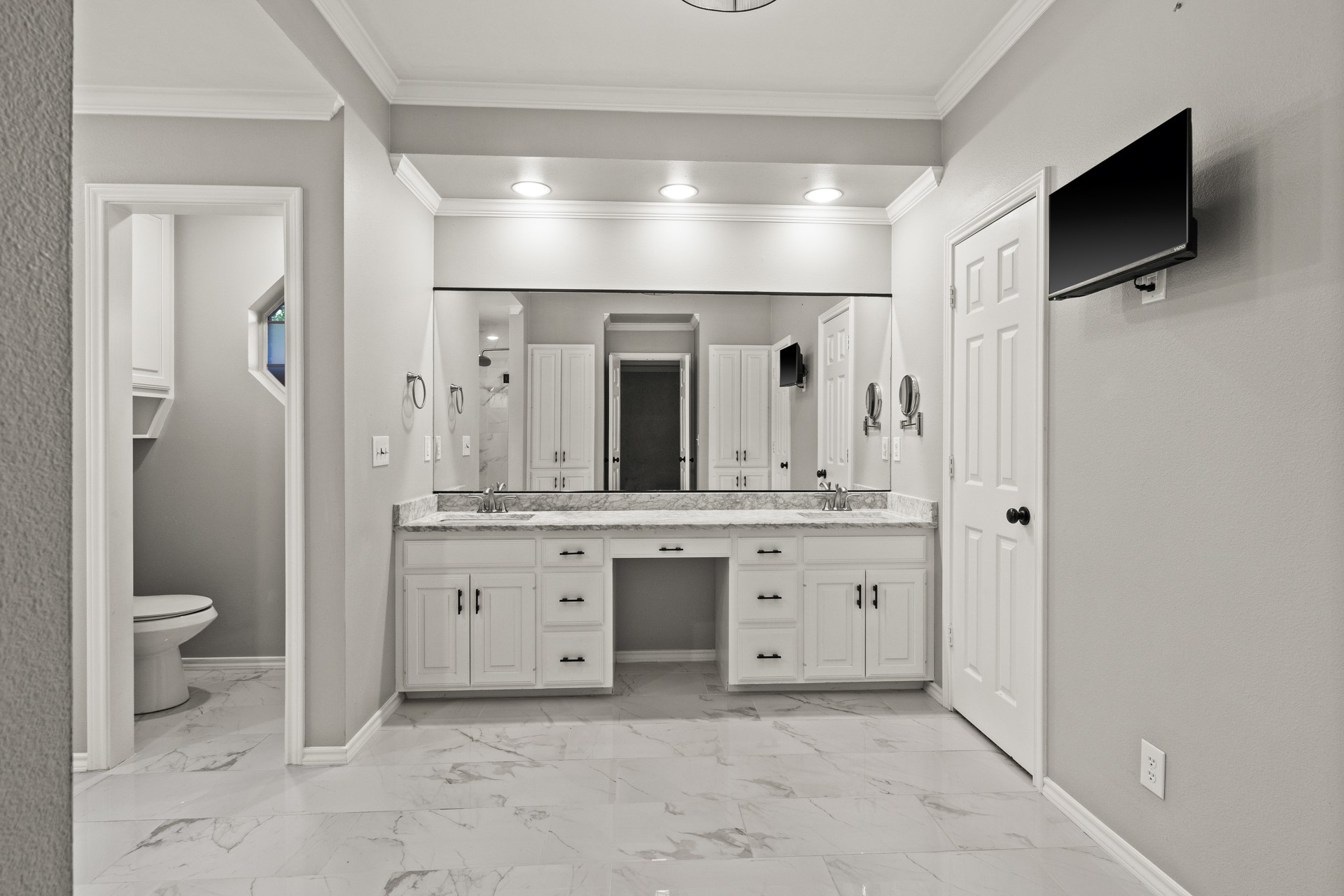 100 Turnberry Circle