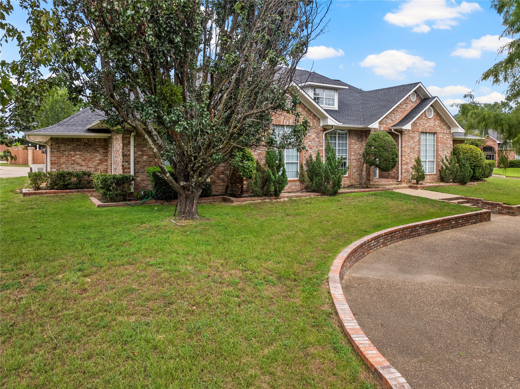 100 Turnberry Circle