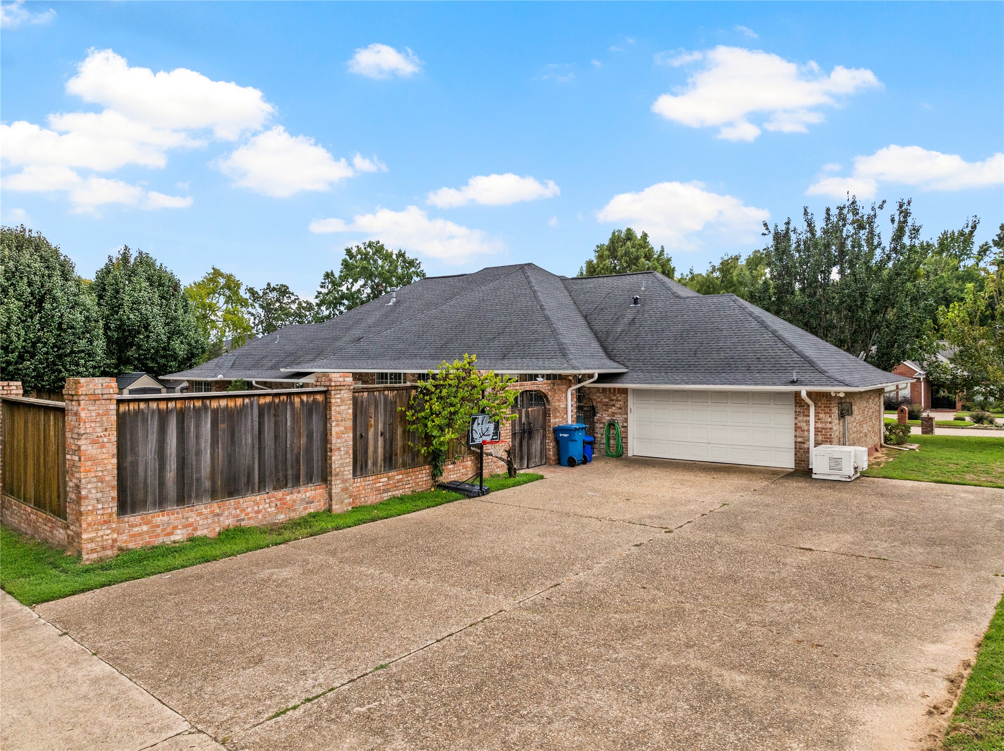 100 Turnberry Circle
