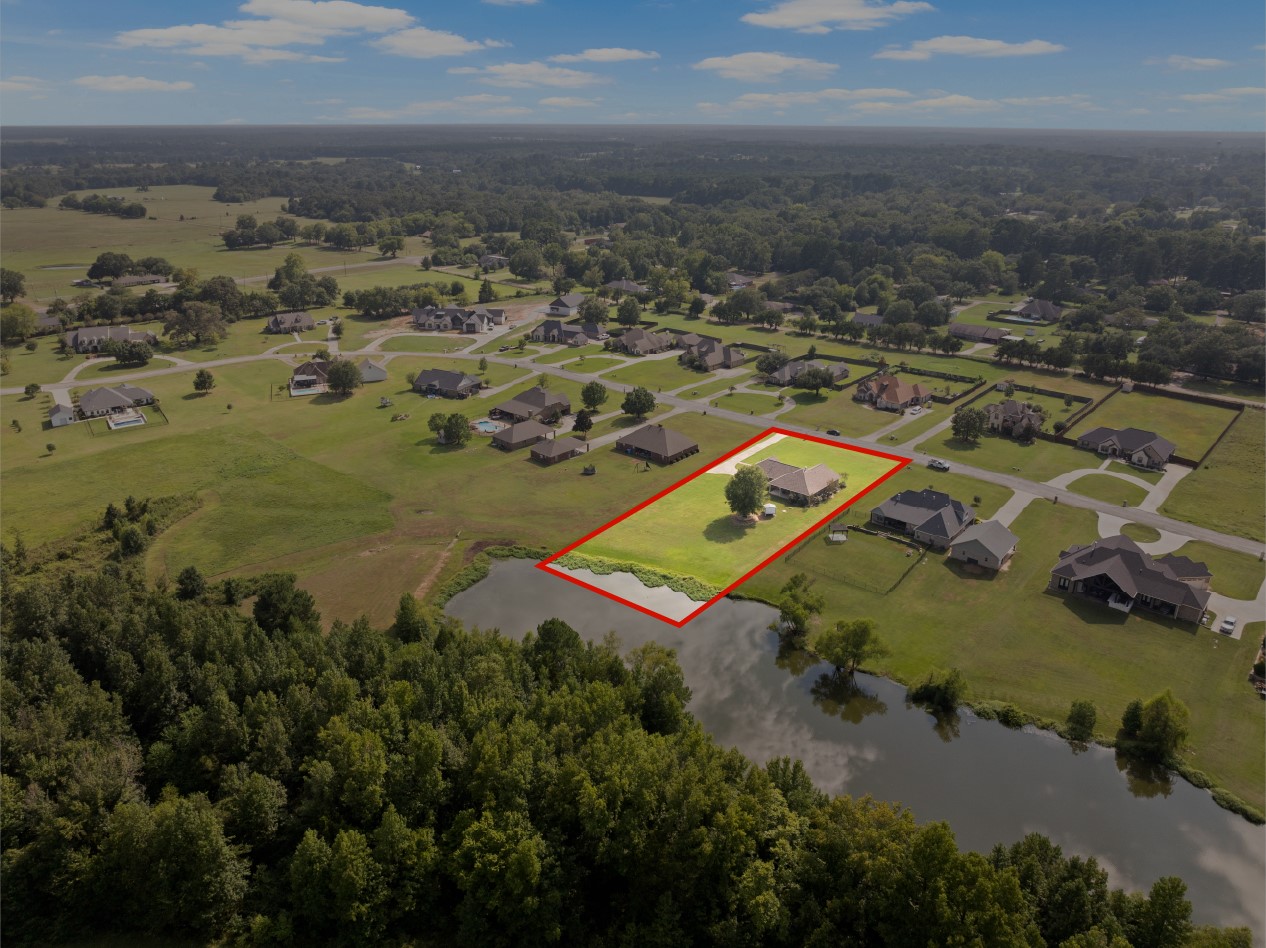 299 Private Road 54166