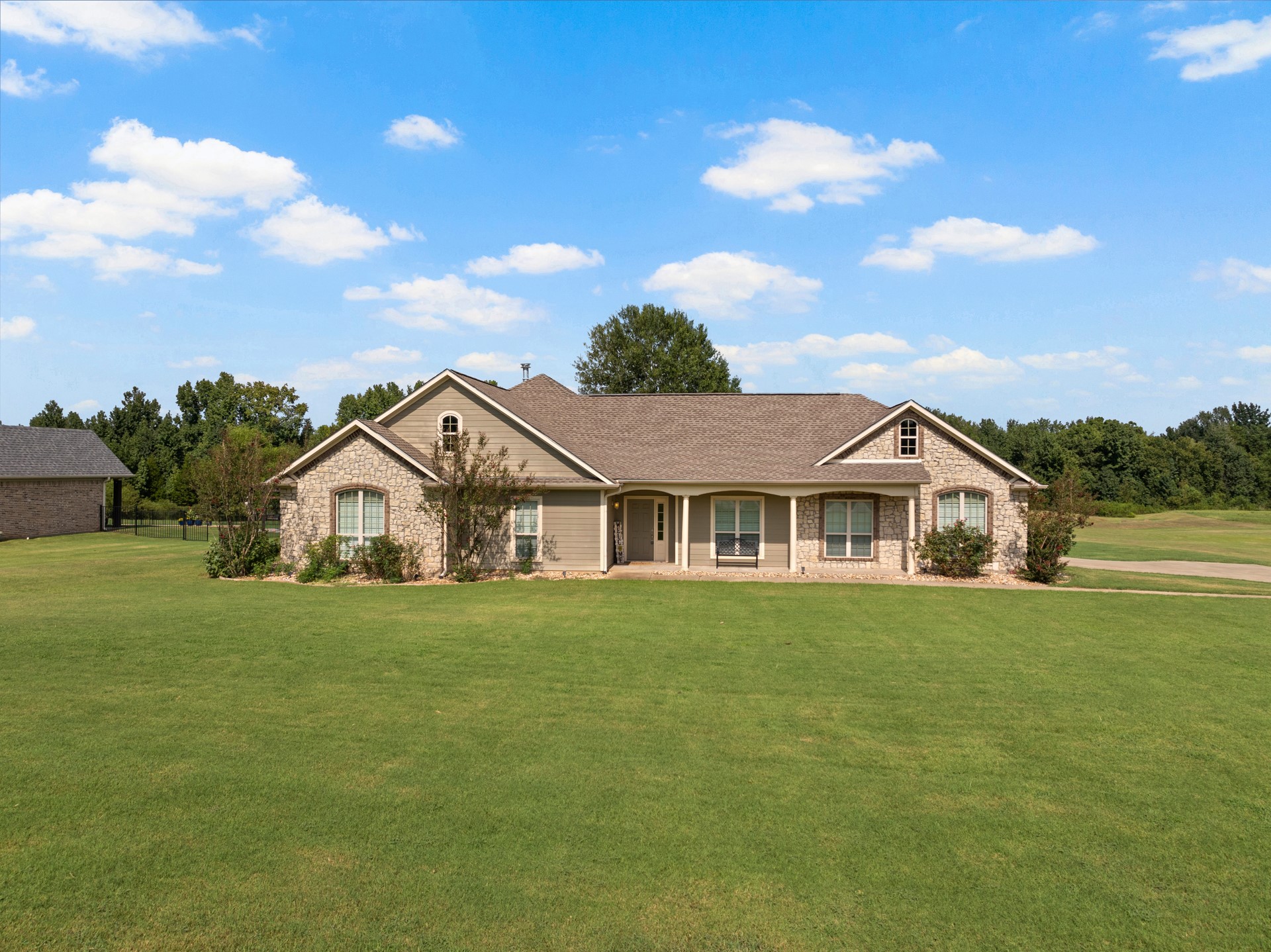 299 Private Road 54166